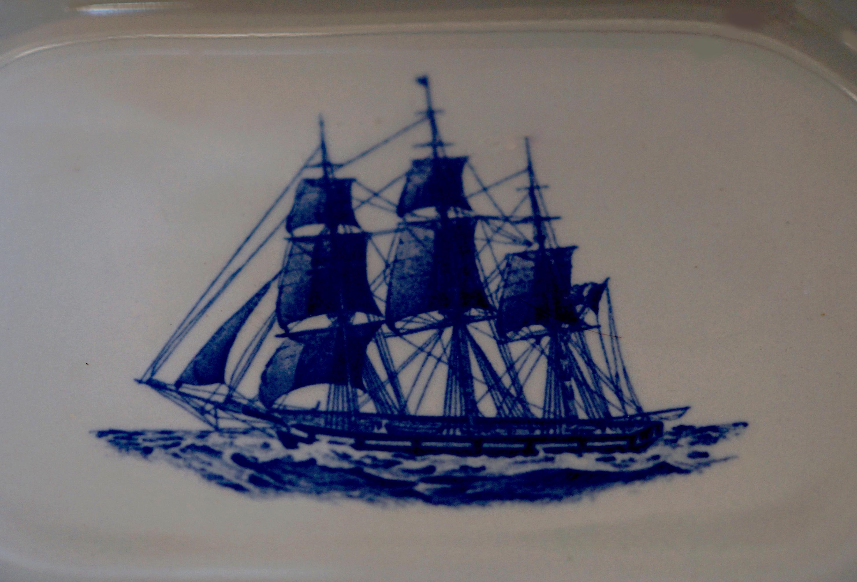 Amerikanisches, 40-teiliges Sammlerstück aus blau-weißem Porzellan mit Clipper-Sammlerstück von Wedgwood (Keramik) im Angebot