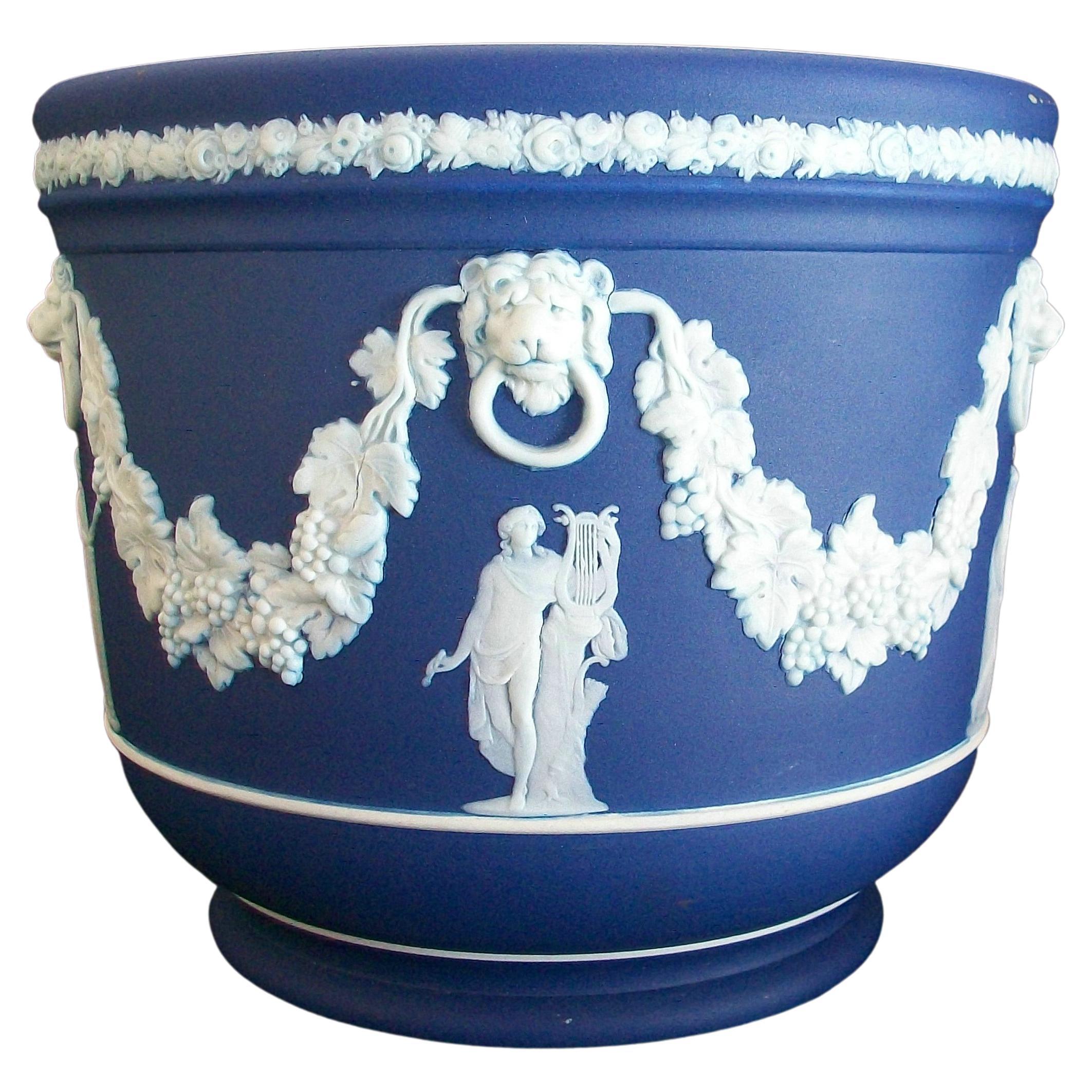 WEDGWOOD - Antique Blue Jasperware Neo Classical Planter - U.K. - Circa 1908 For Sale