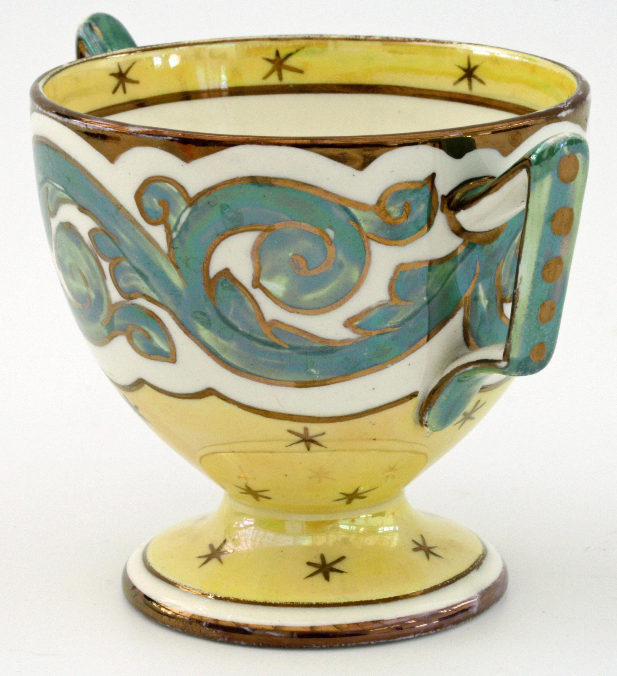 Wedgwood Art Nouveau Twin Handled Lustre Glazed Pedestal Cup, circa 1900 1