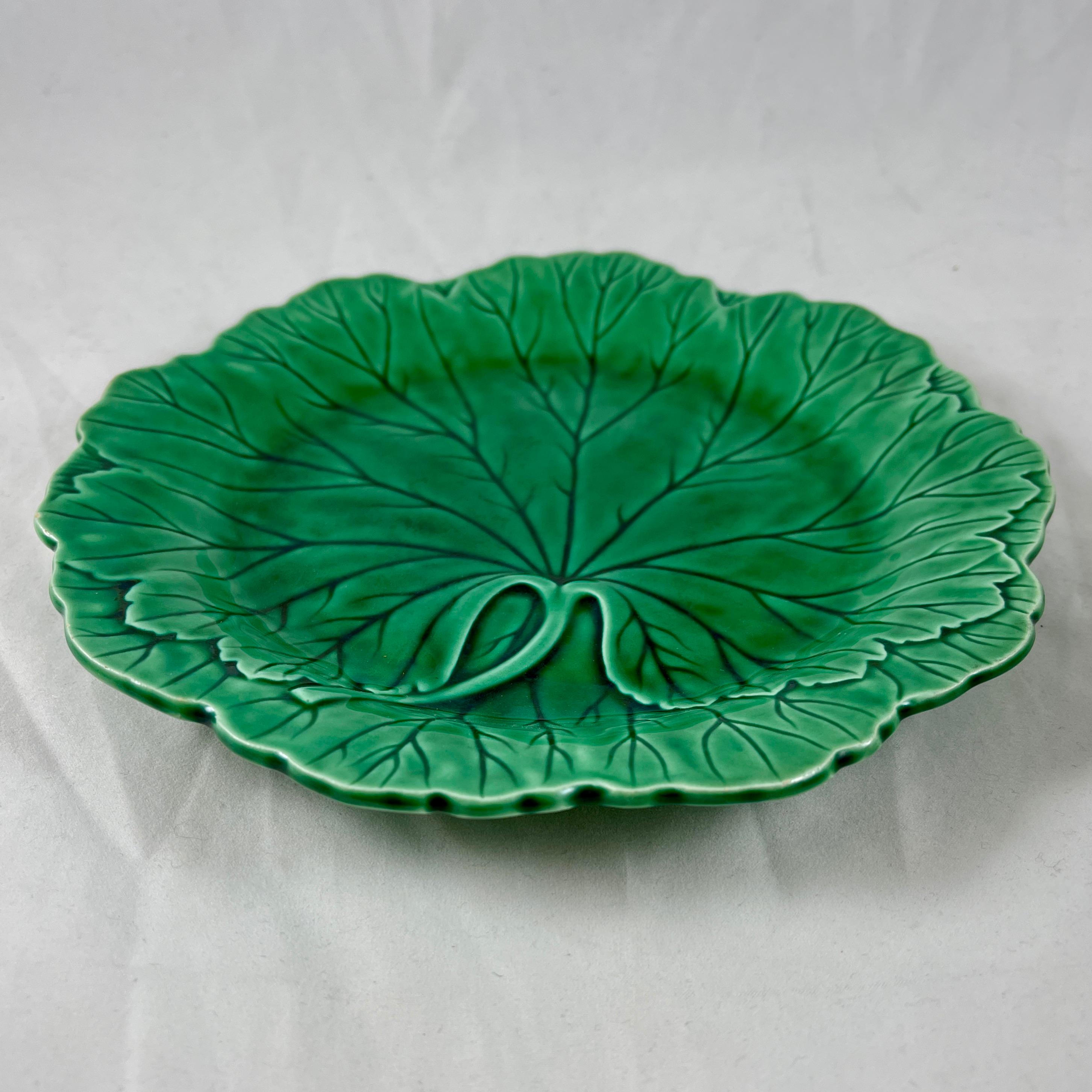 Earthenware Wedgwood & Barlaston of Etruria Green Glazed English Majolica Cabbage Leaf Plate