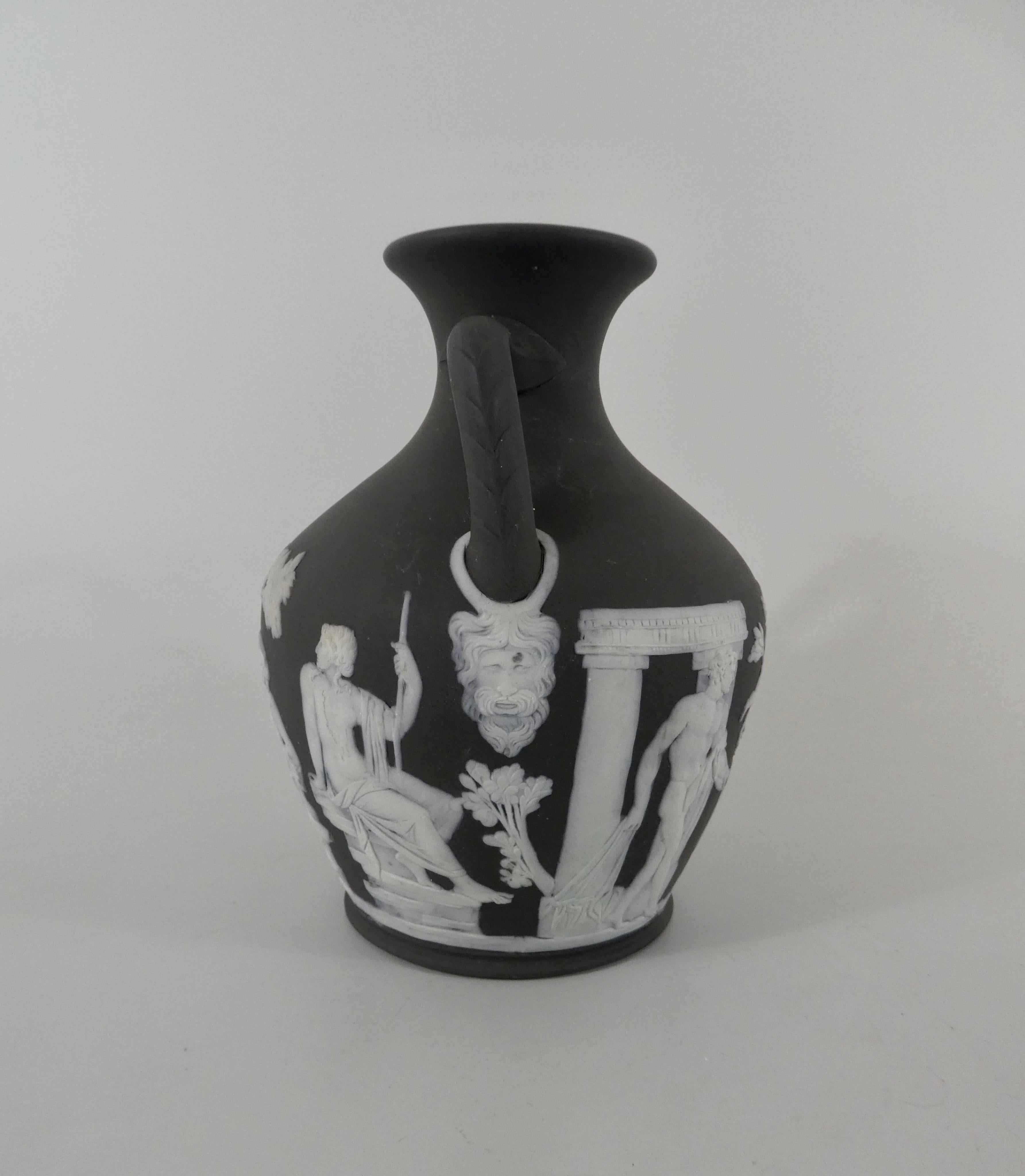 Wedgwood Basalt Portland Vase, circa 1850 In Excellent Condition In Gargrave, North Yorkshire