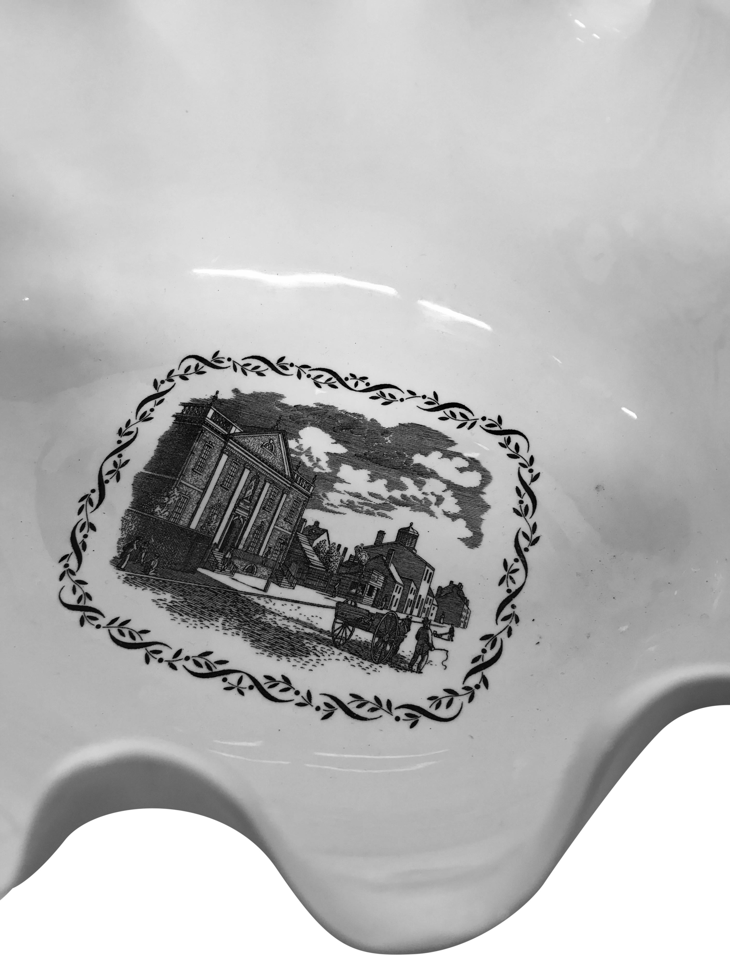 Wedgwood Benjamin Franklin Cachepot In Good Condition For Sale In London, GB