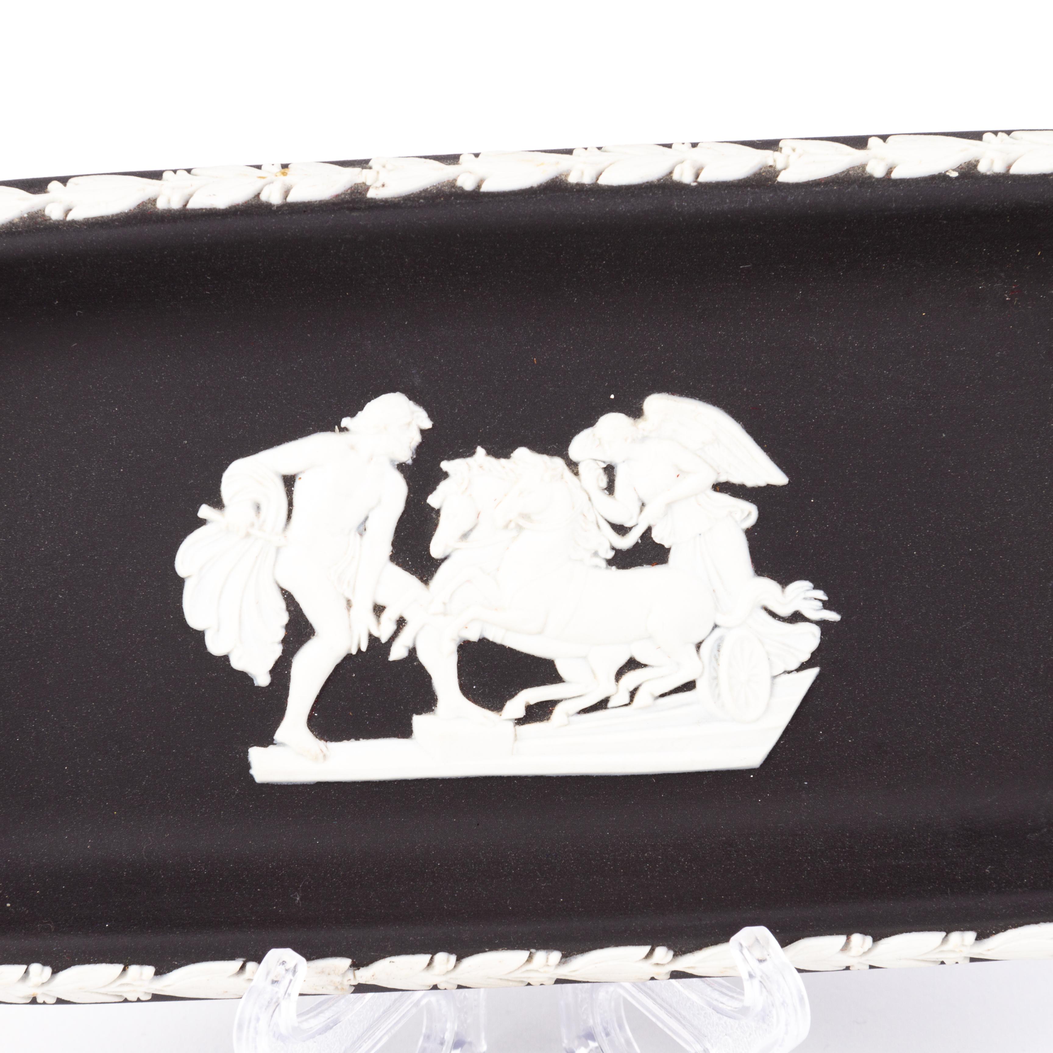 Wedgwood Black Basalt Jasperware Neoclassical Cameo Dish Pocket Empty Tray 
Good condition overall
From a private collection.
Free international shipping.
