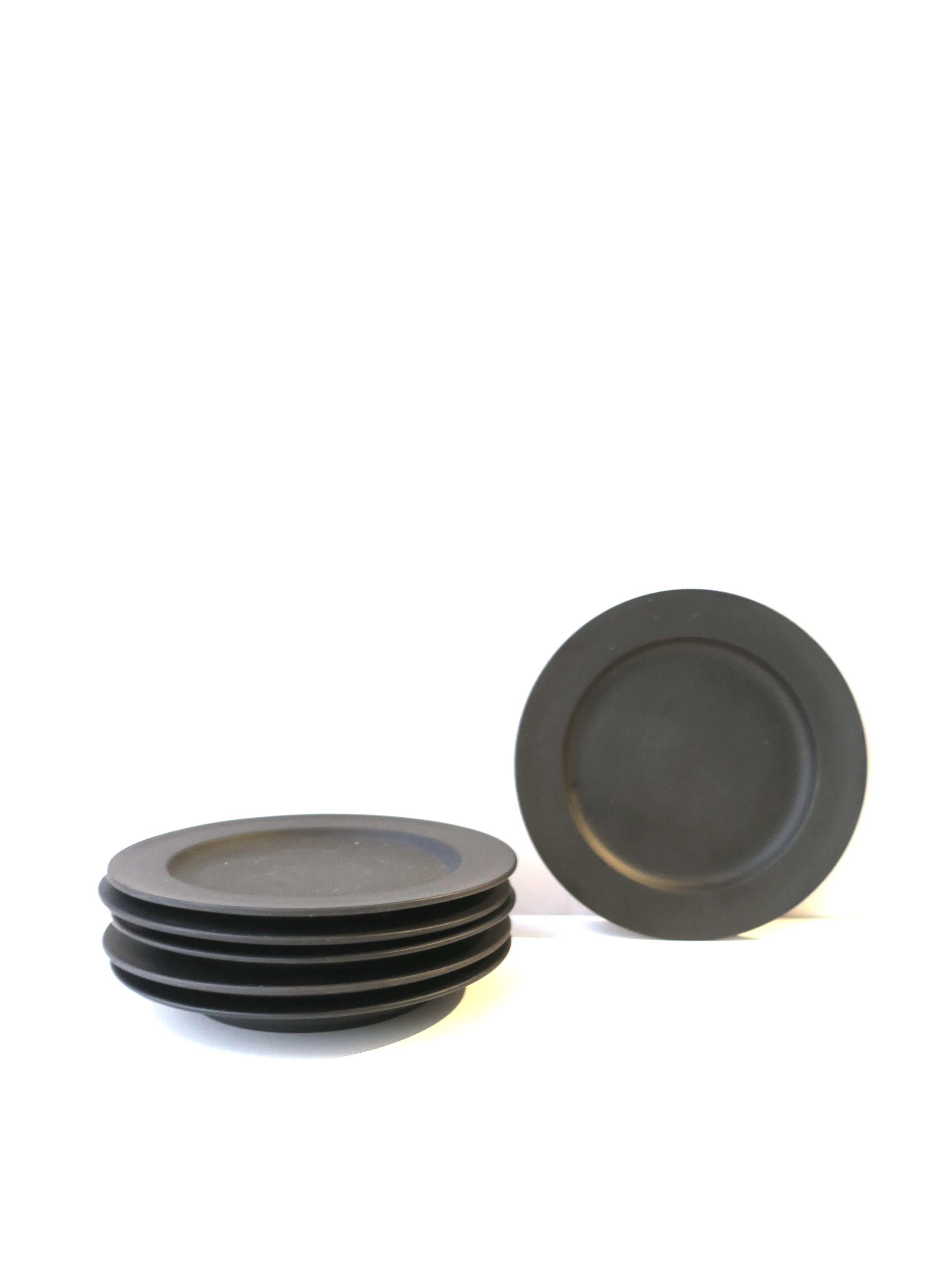 Moderne Wedgwood Assiettes en basalte noir, set de 6 en vente