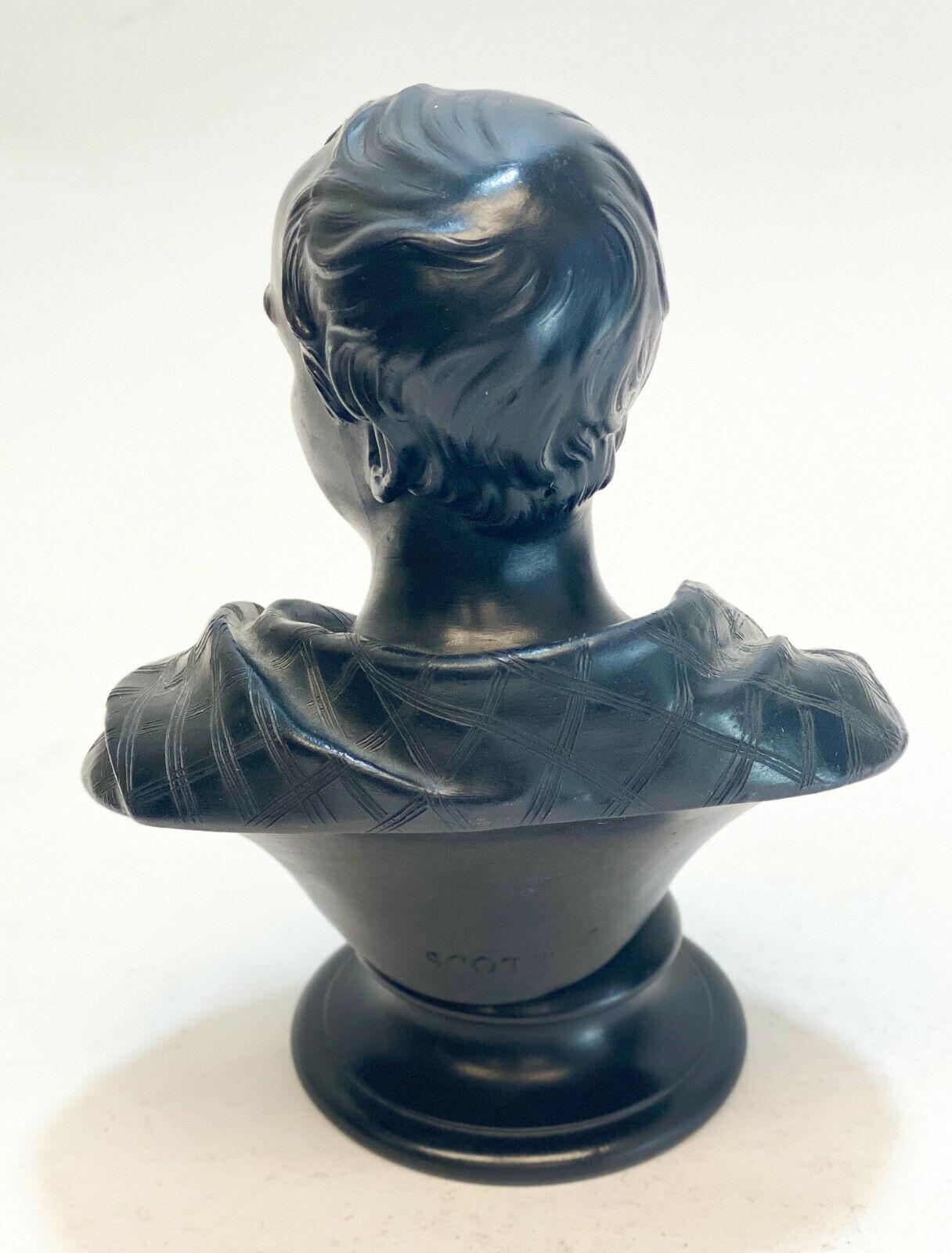 Wedgwood Black Basalt Pottery Bust Sculpture, Walter Scott In Good Condition For Sale In Pasadena, CA