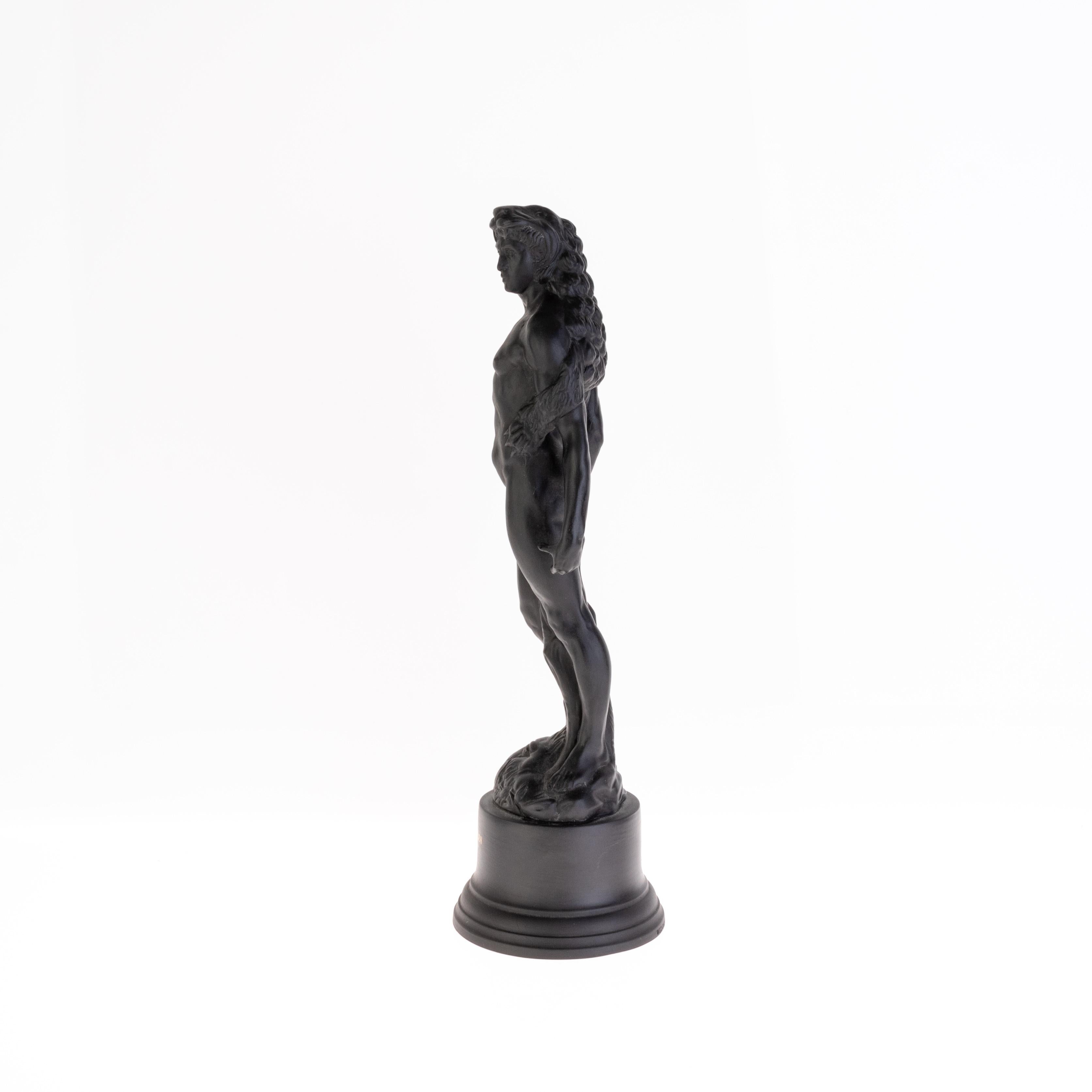 Escultura de Hércules en basalto negro de Wedgwood Porcelana en venta