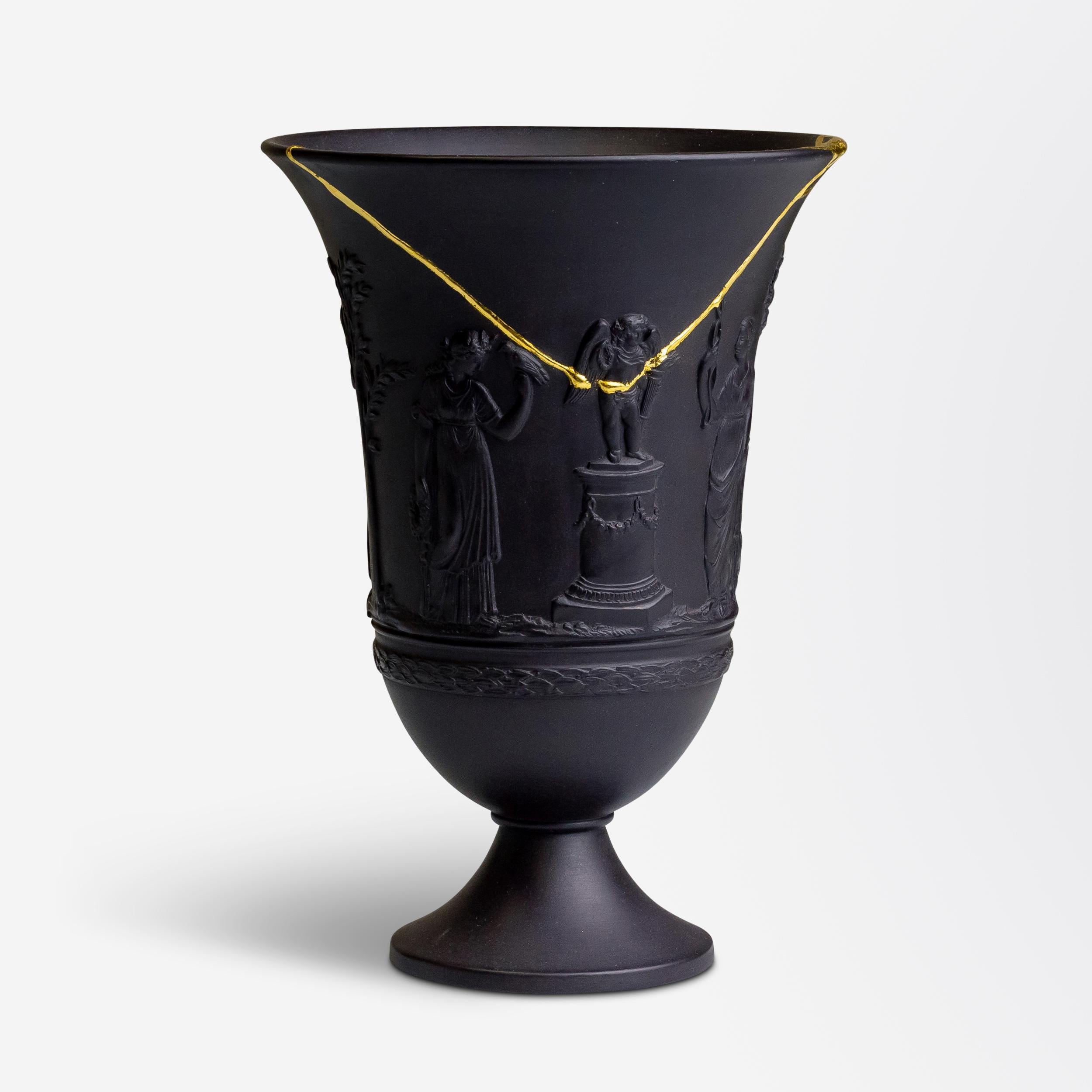 Neoclassical Wedgwood Black Basalt Vase With Kintsugi Repair For Sale