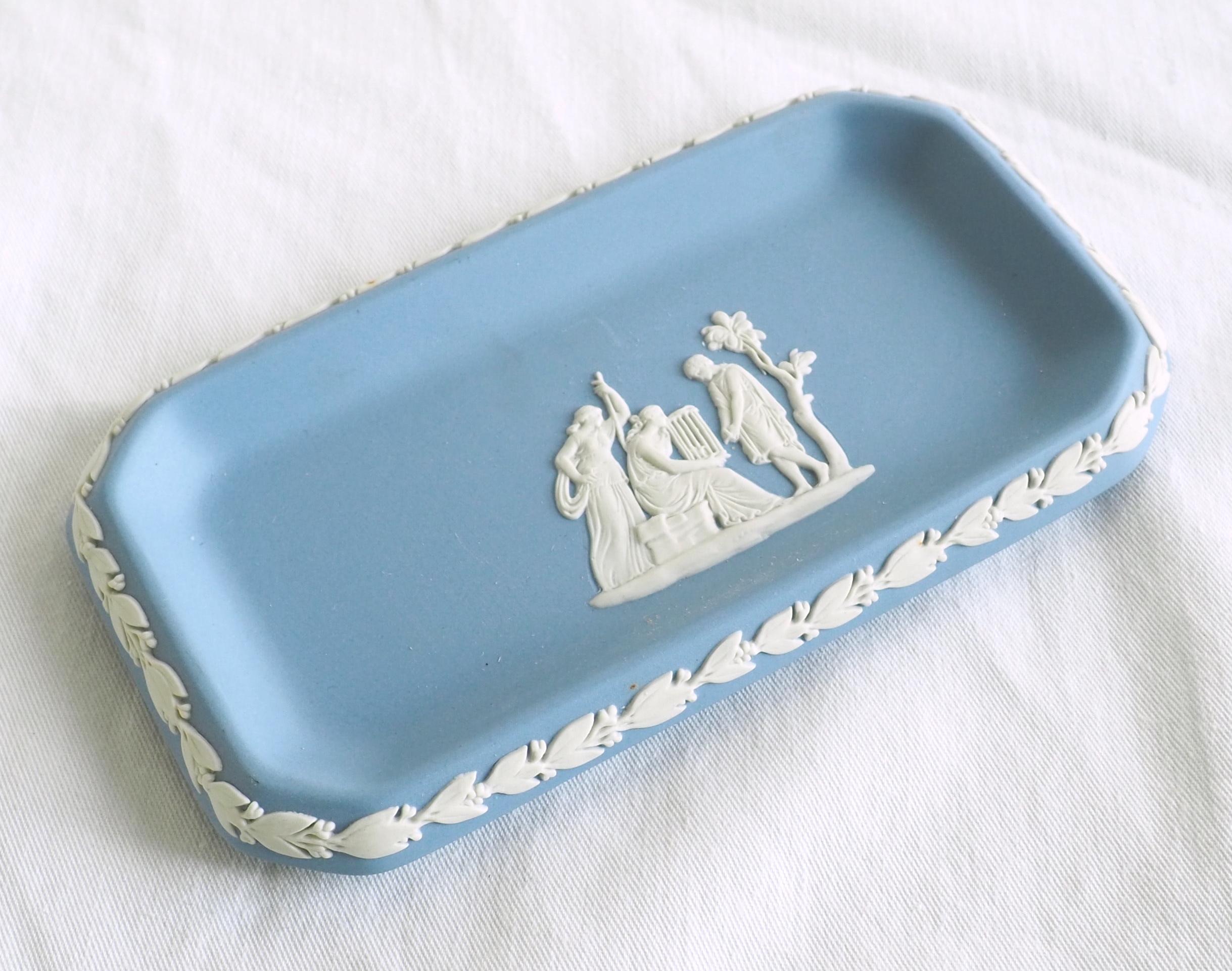 English Wedgwood blue and white jasperware jewelry tray For Sale