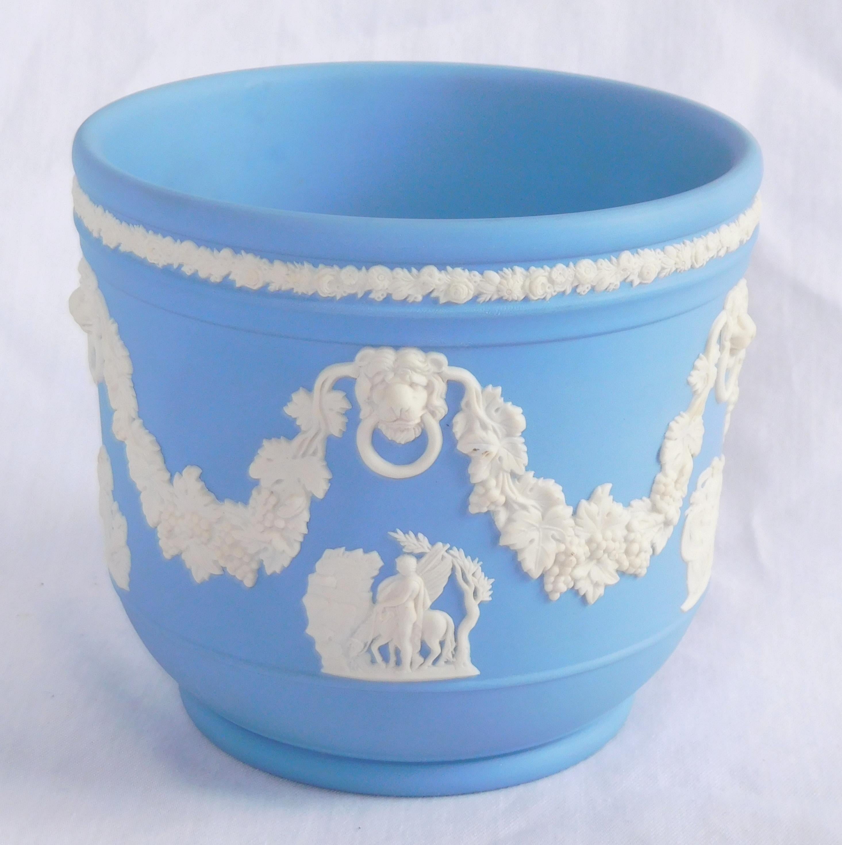 English Wedgwood blue and white jasperware planter For Sale