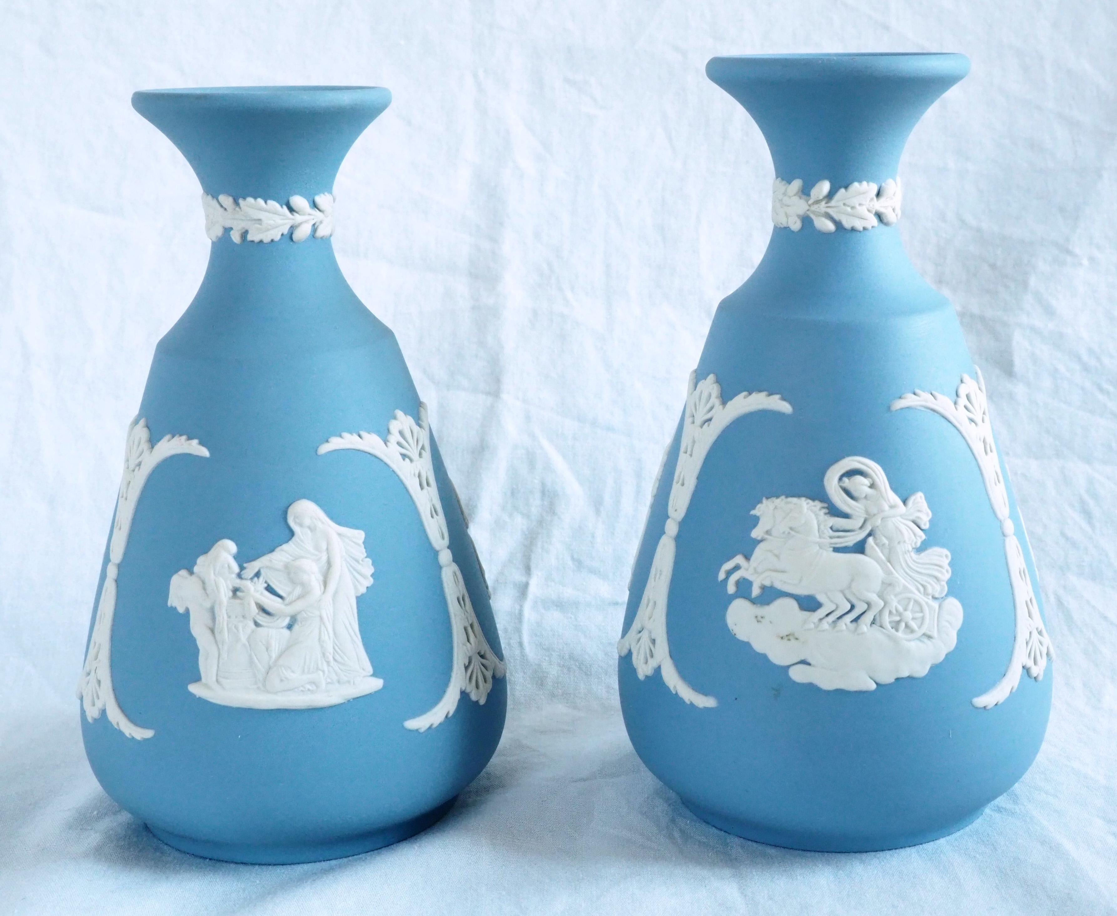 Vasi in diaspro blu e bianco di Wedgwood in vendita 4
