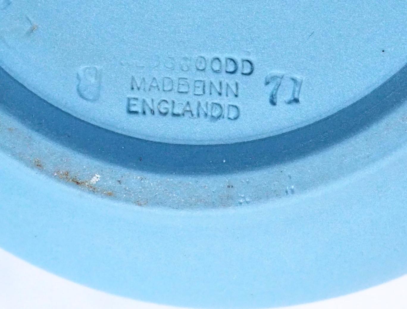 Vasi in diaspro blu e bianco di Wedgwood in vendita 7