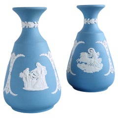Jarrones de jaspe blanco y azul Wedgwood