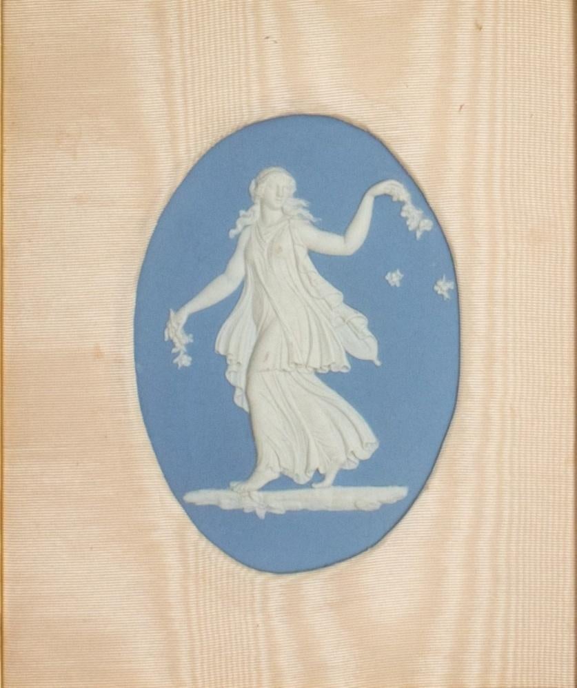Plaque ovale en jaspe bleu de Wedgwood de la série 