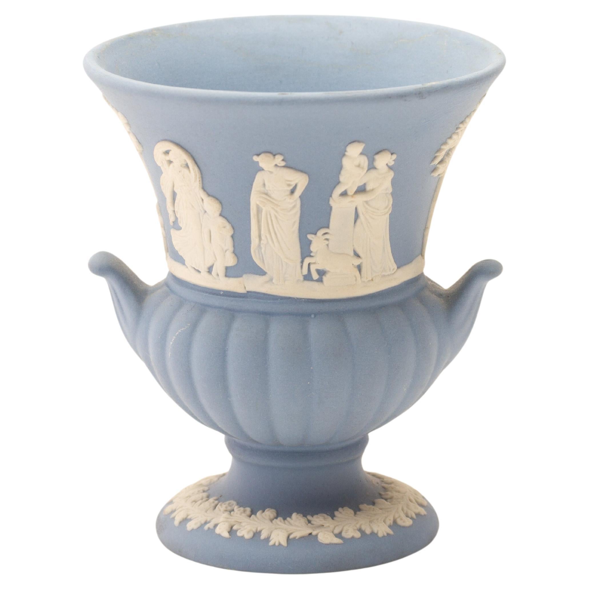 Wedgwood Vase Urne Camée Néoclassique en Jasperware Bleu