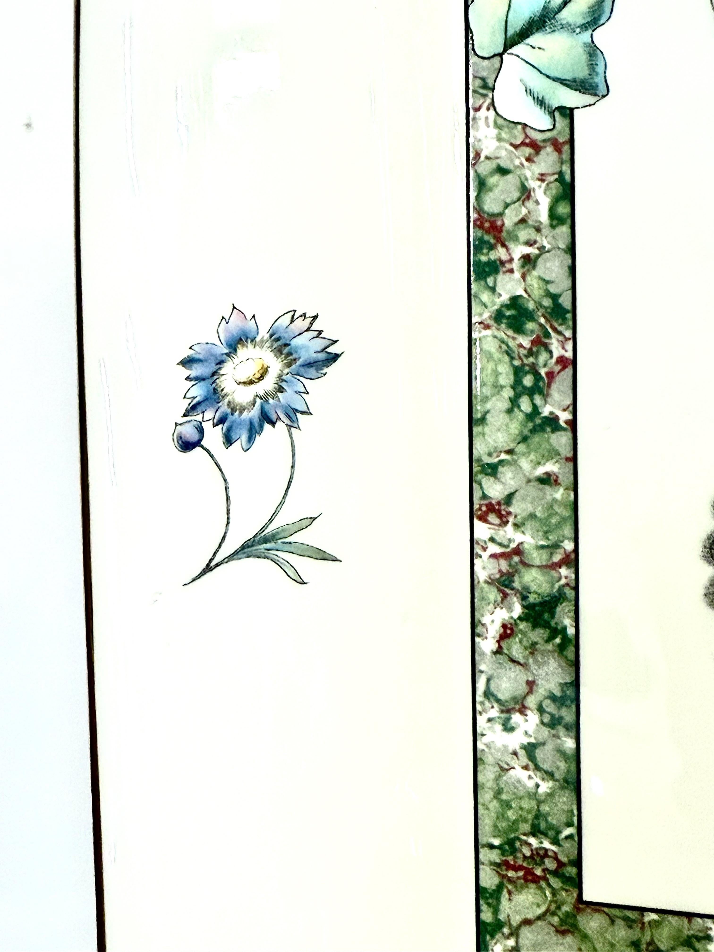 Wedgwood Tablett aus Knochenporzellan - Kolibri und florales Design, England, 1991 im Zustand „Hervorragend“ im Angebot in LA CIOTAT, FR