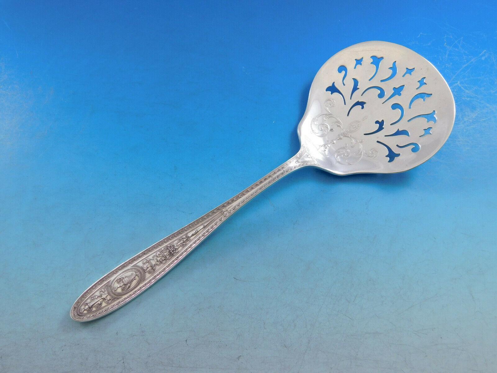Wedgwood by International Sterling Servizio di posate per la cena 107 pezzi N Mono in vendita 6