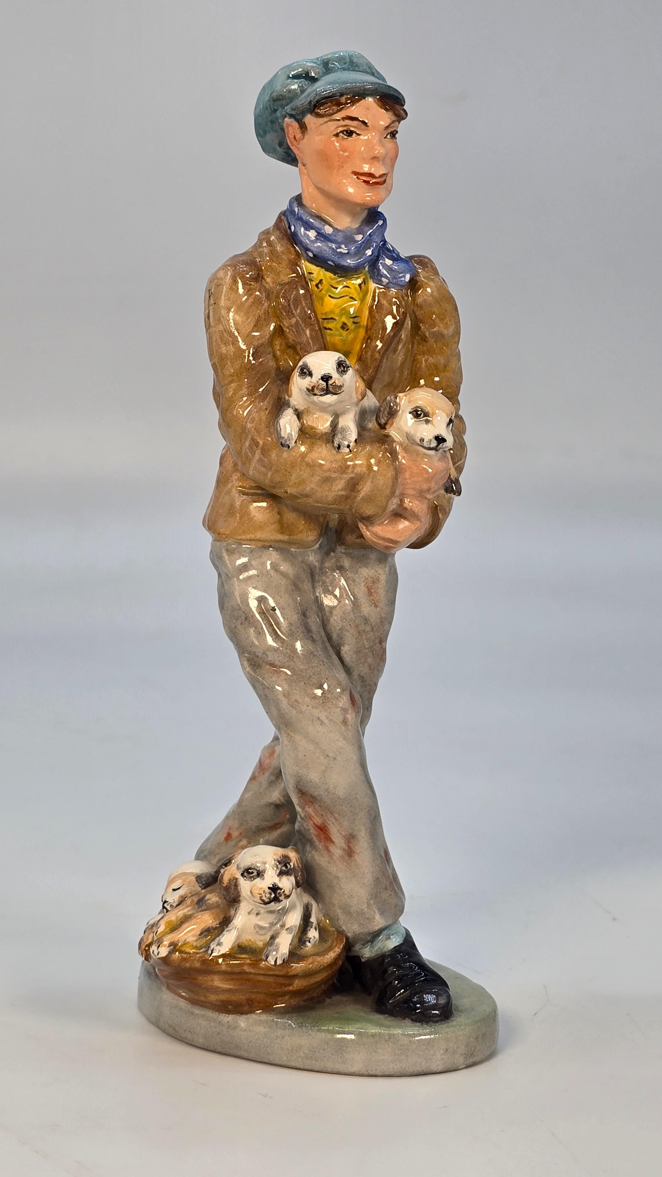Wedgwood & Co. Ltd China figura del venditore di cuccioli, inglese, circa 1910 in vendita 5