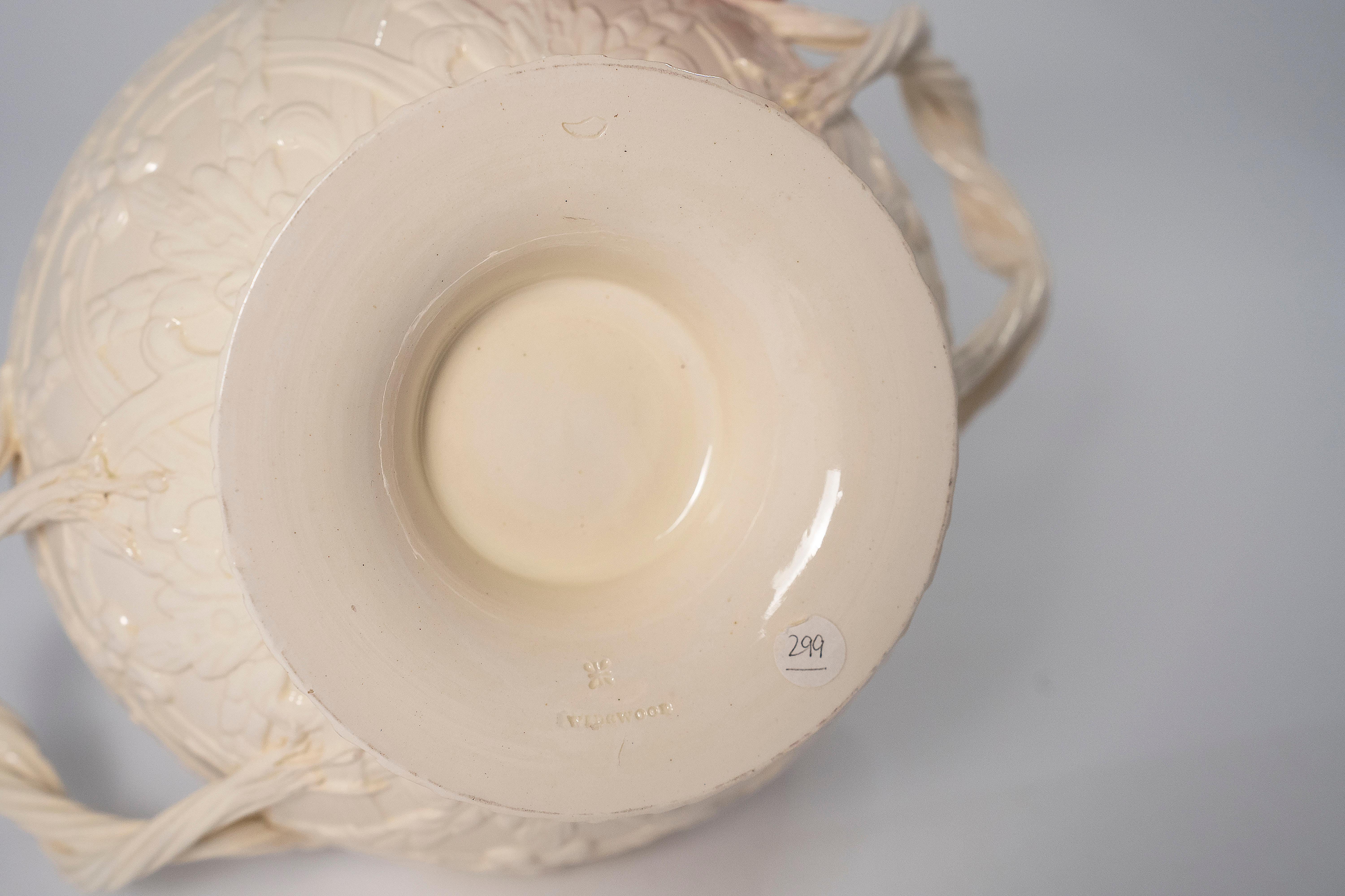 English WEDGWOOD CREAMWARE 