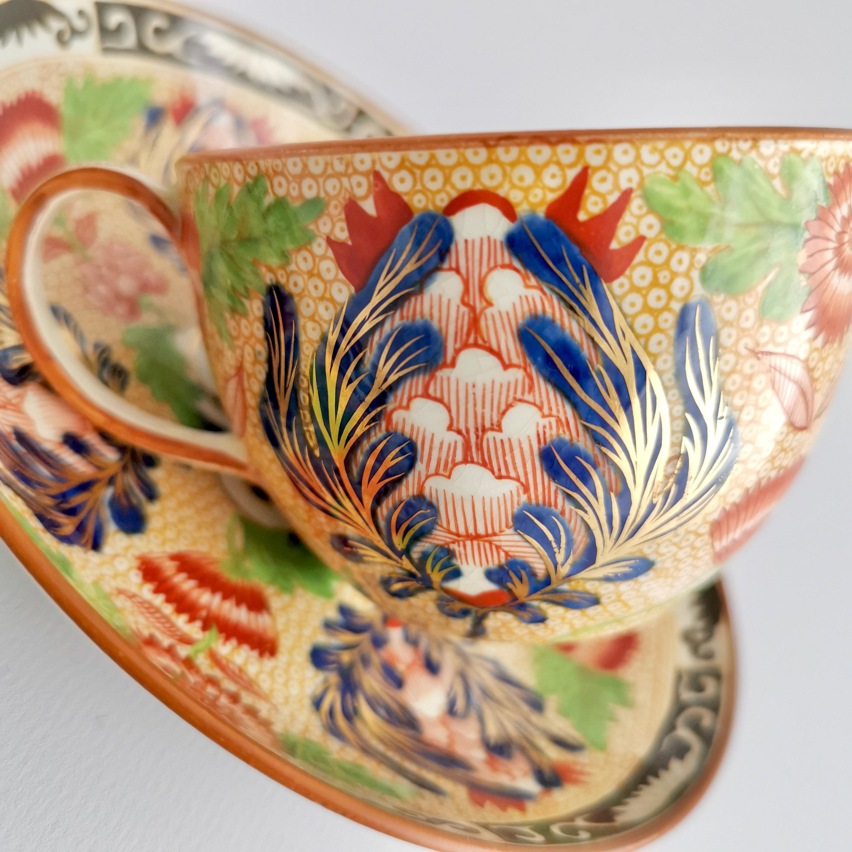 Wedgwood Creamware Teacup Trio, Chrysanthemum Pattern, Regency, ca 1815 2