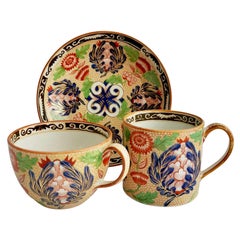 Trio de tasses à thé en porcelaine de Wedgwood:: motif chrysanthème:: Régence:: ca 1815