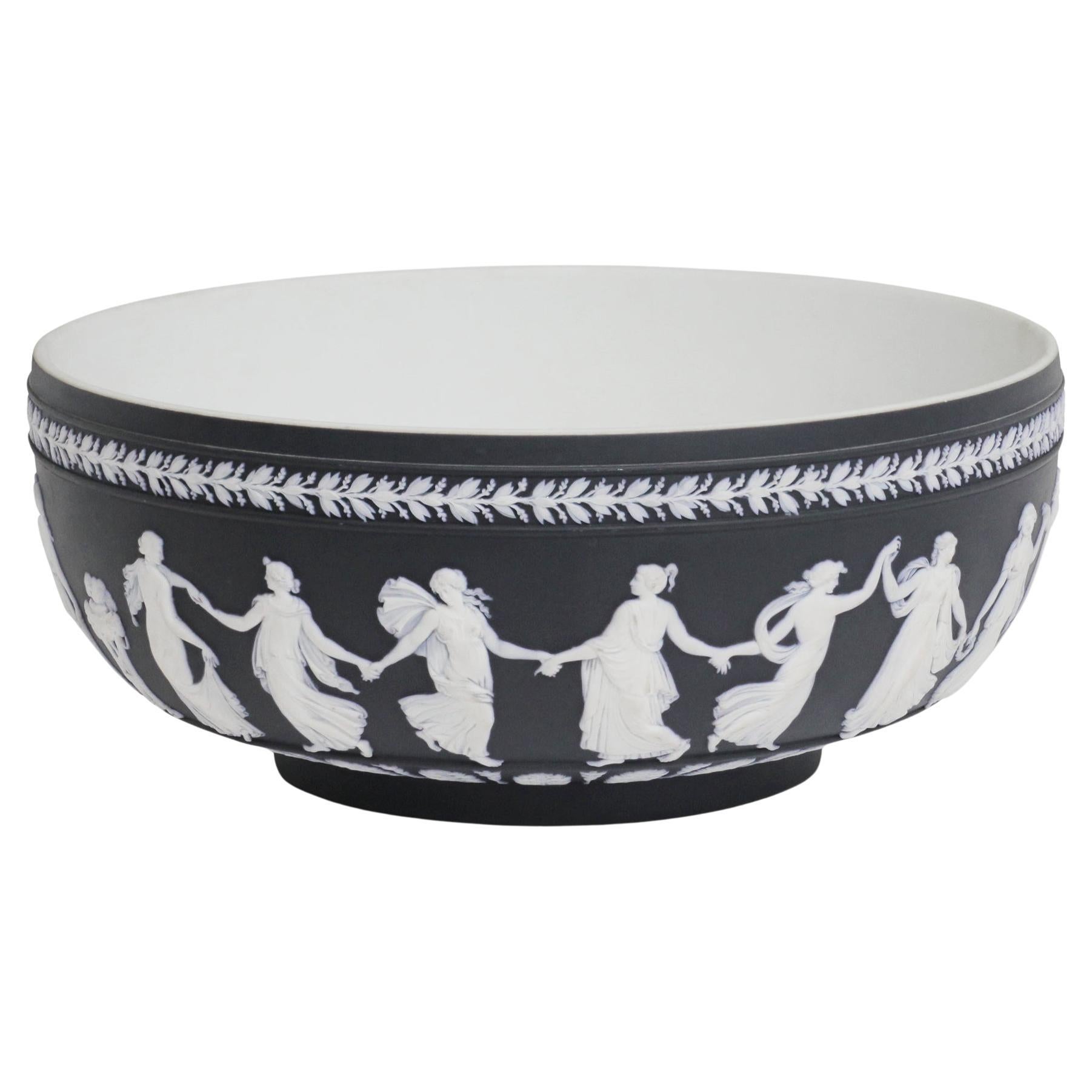 Wedgwood 'Dancing Hours' Schale aus schwarzem Jaspis als Tafelaufsatz im Angebot