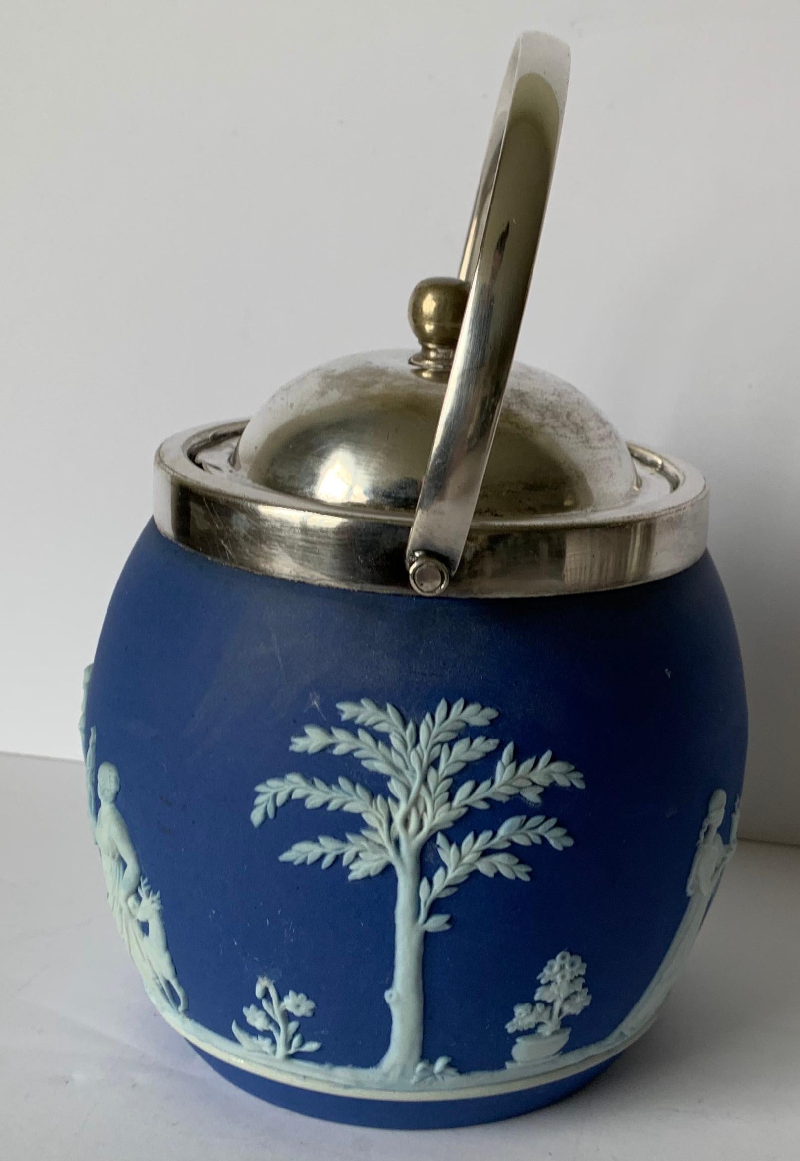 wedgewood biscuit barrel