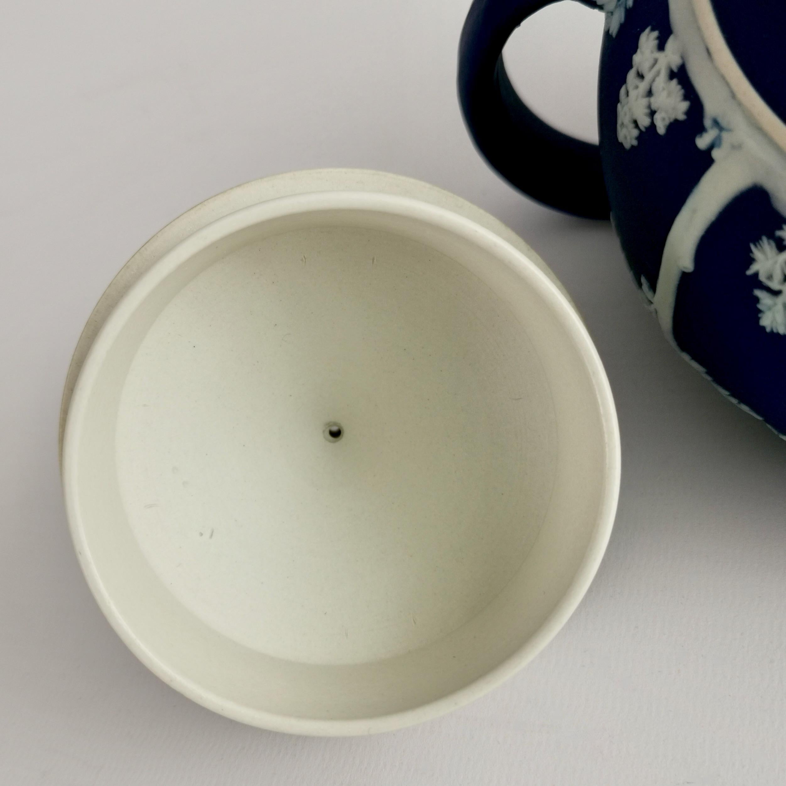 Wedgwood Dark Blue Neoclassical Jasperware Porcelain Teapot, 1 Pint, 1921 11