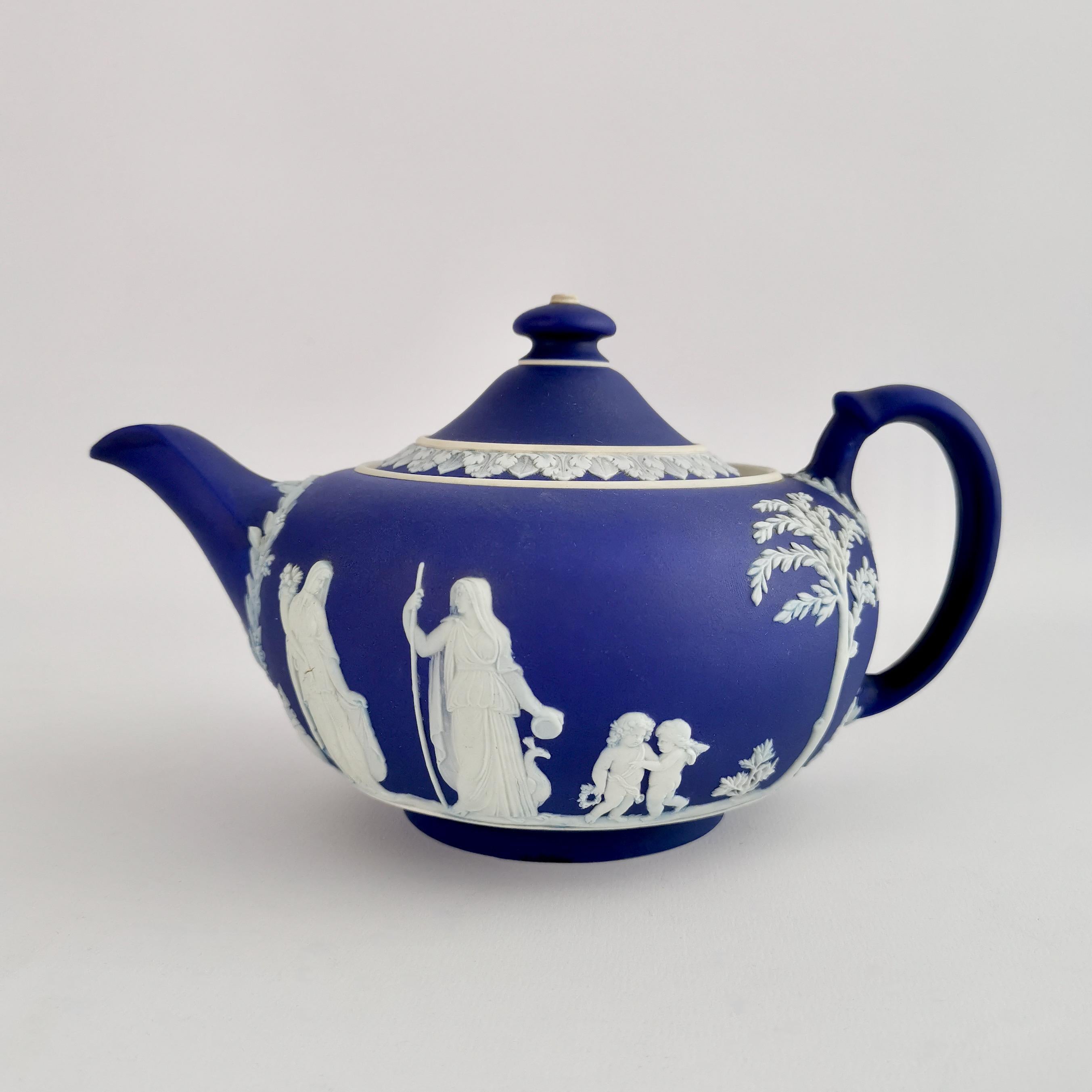wedgewood blue teapot