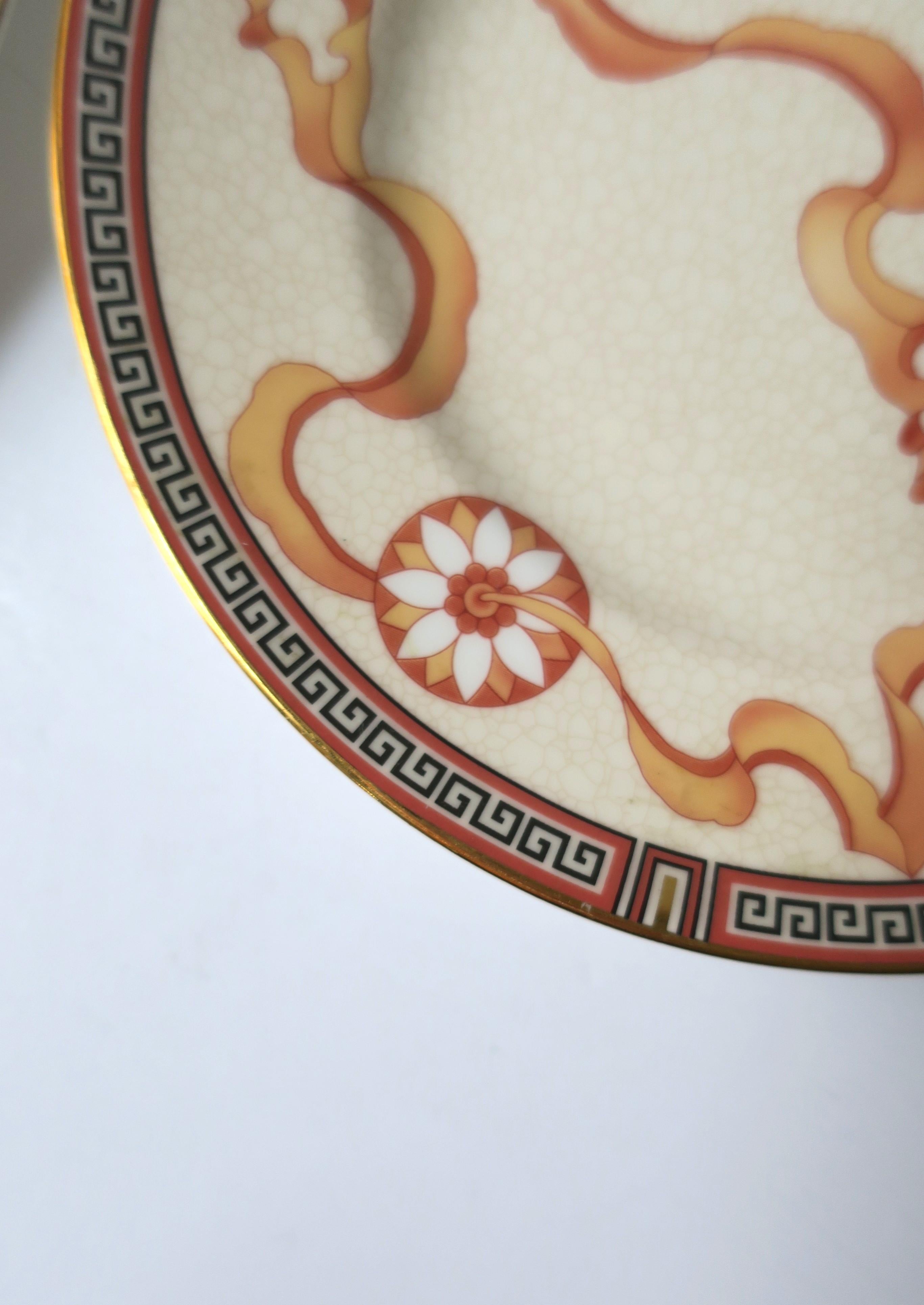 Wedgwood Dynasty Porcelain Plates, Set of 2 For Sale 4