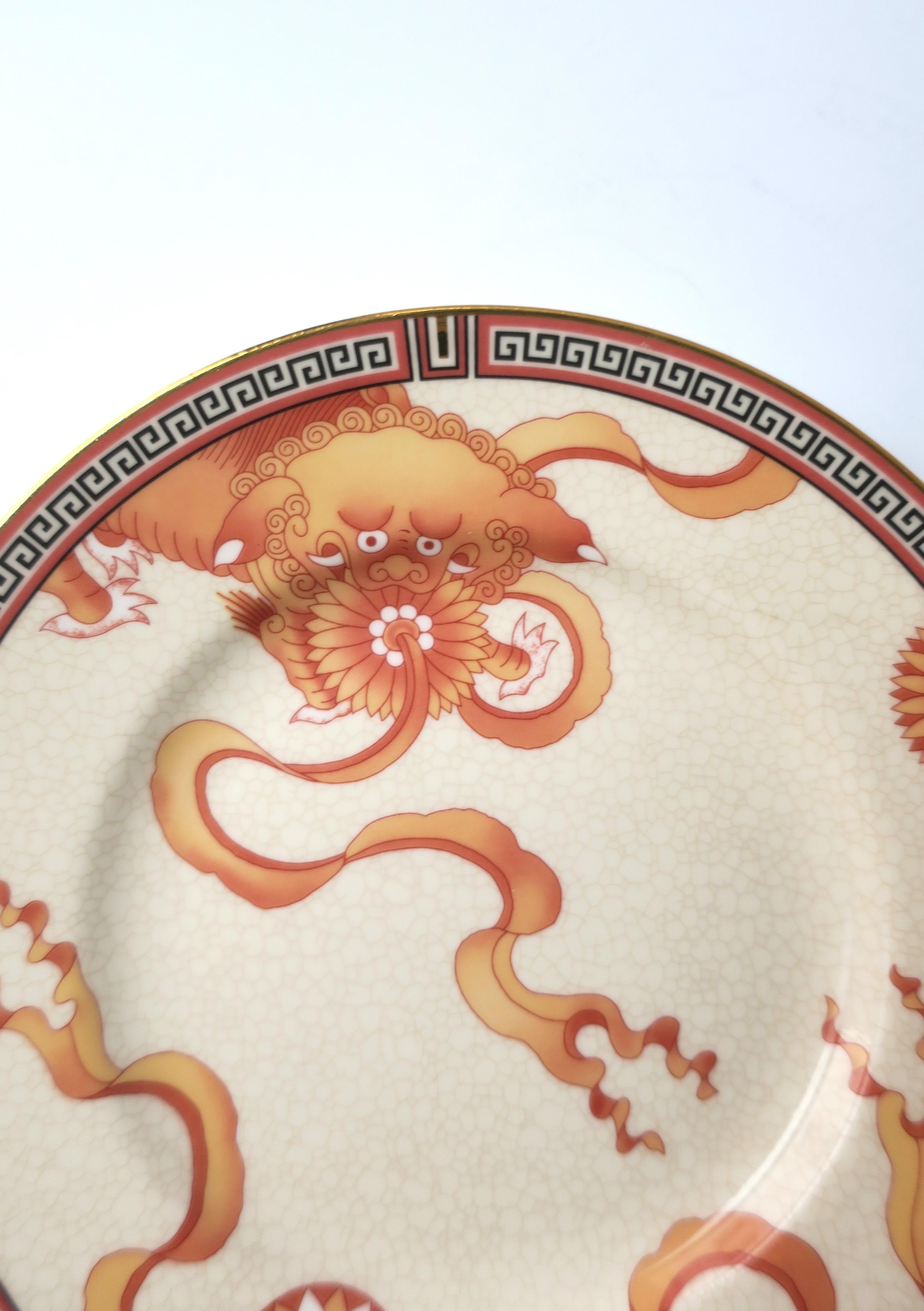 Wedgwood Dynasty Porcelain Plates, Set of 2 For Sale 3