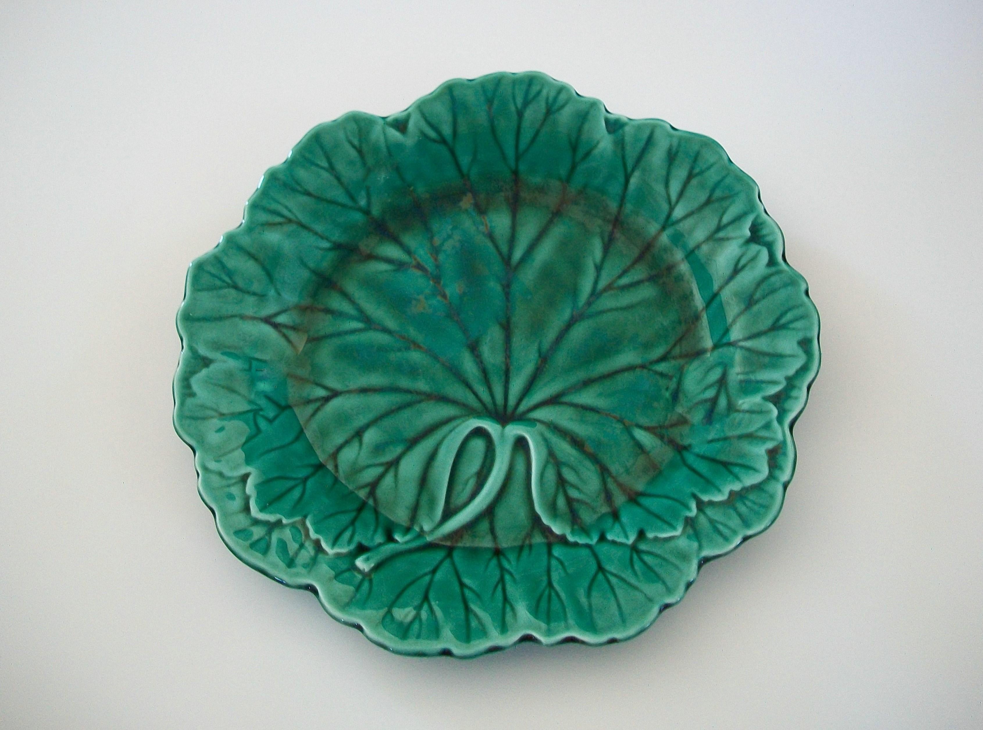 iridescent plate