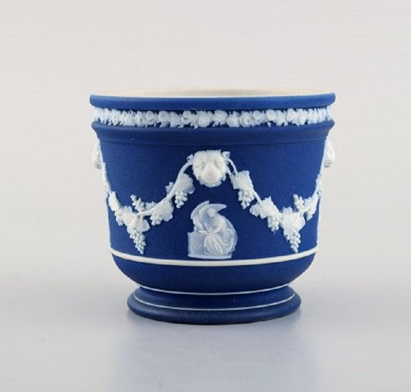 English Wedgwood, England, Three Bowls/Dishes and a Flowerpot, Early 20th C For Sale