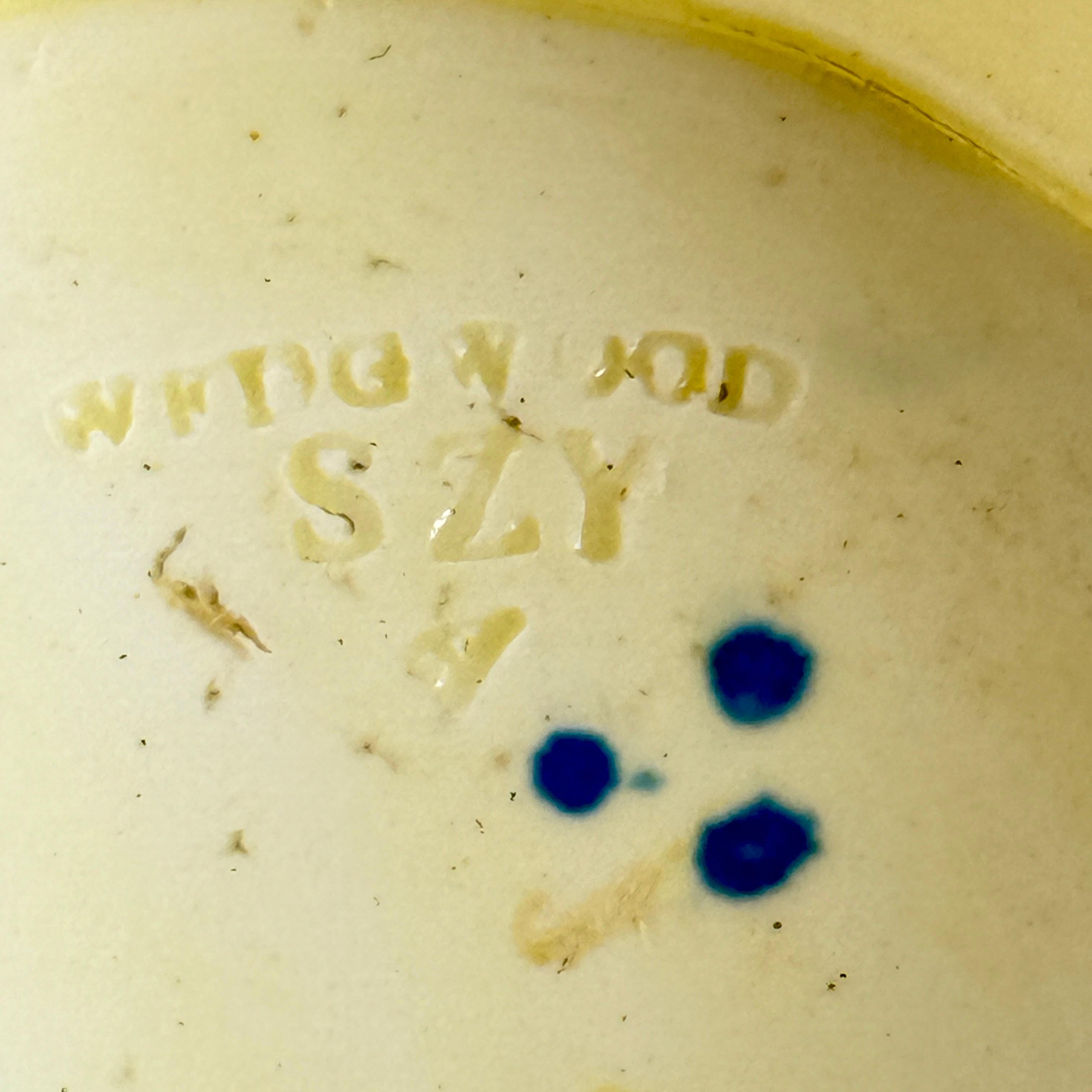 Wedgwood Jarra de mayólica inglesa de concha de caracol e hiedra con fecha de 1870 en venta 7
