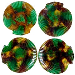 Wedgwood English Majolica Tortoiseshell Glazed Seafood Salad Plate, circa 1870