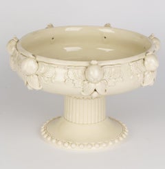 Wedgwood Etruria Queens Ware Cream Pedestal Fruit Bowl Centrepiece