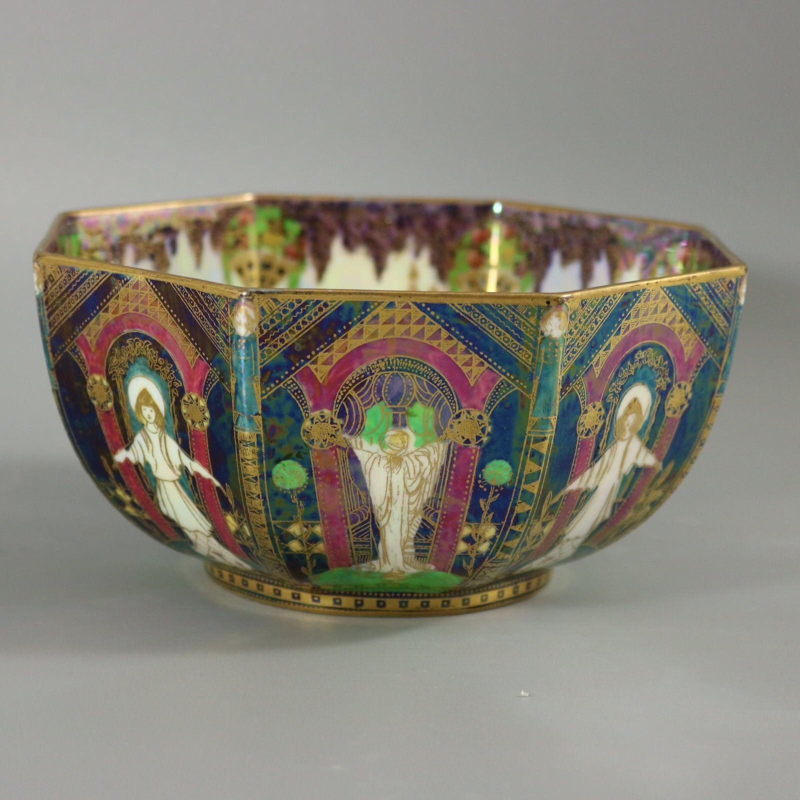 Wedgwood Fairyland Lustre 'Geisha' Octagonal Bowl In Excellent Condition For Sale In Chelmsford, Essex