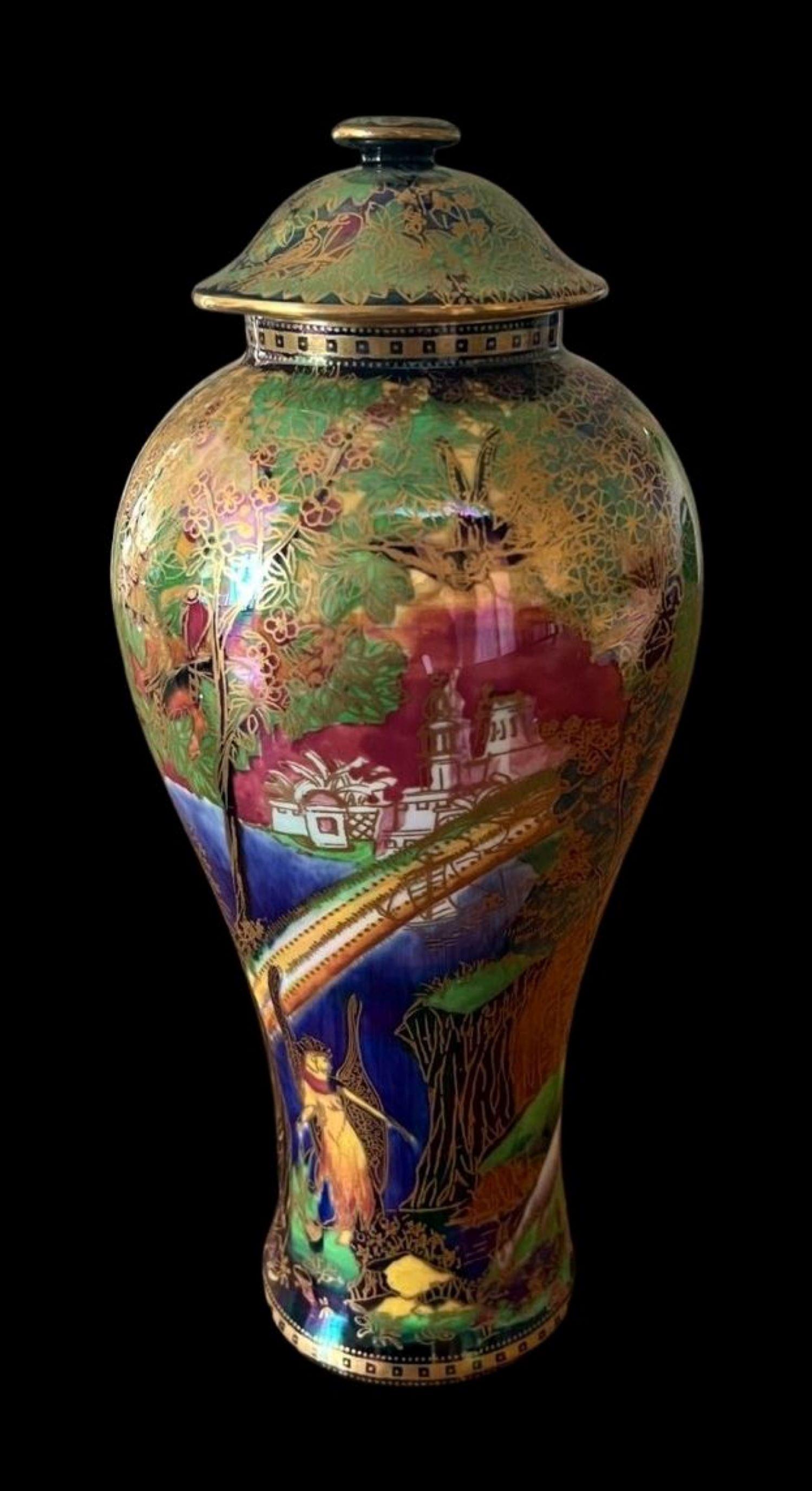 Wedgwood Fairyland Lustre Malphry Jar In Good Condition In Chipping Campden, GB