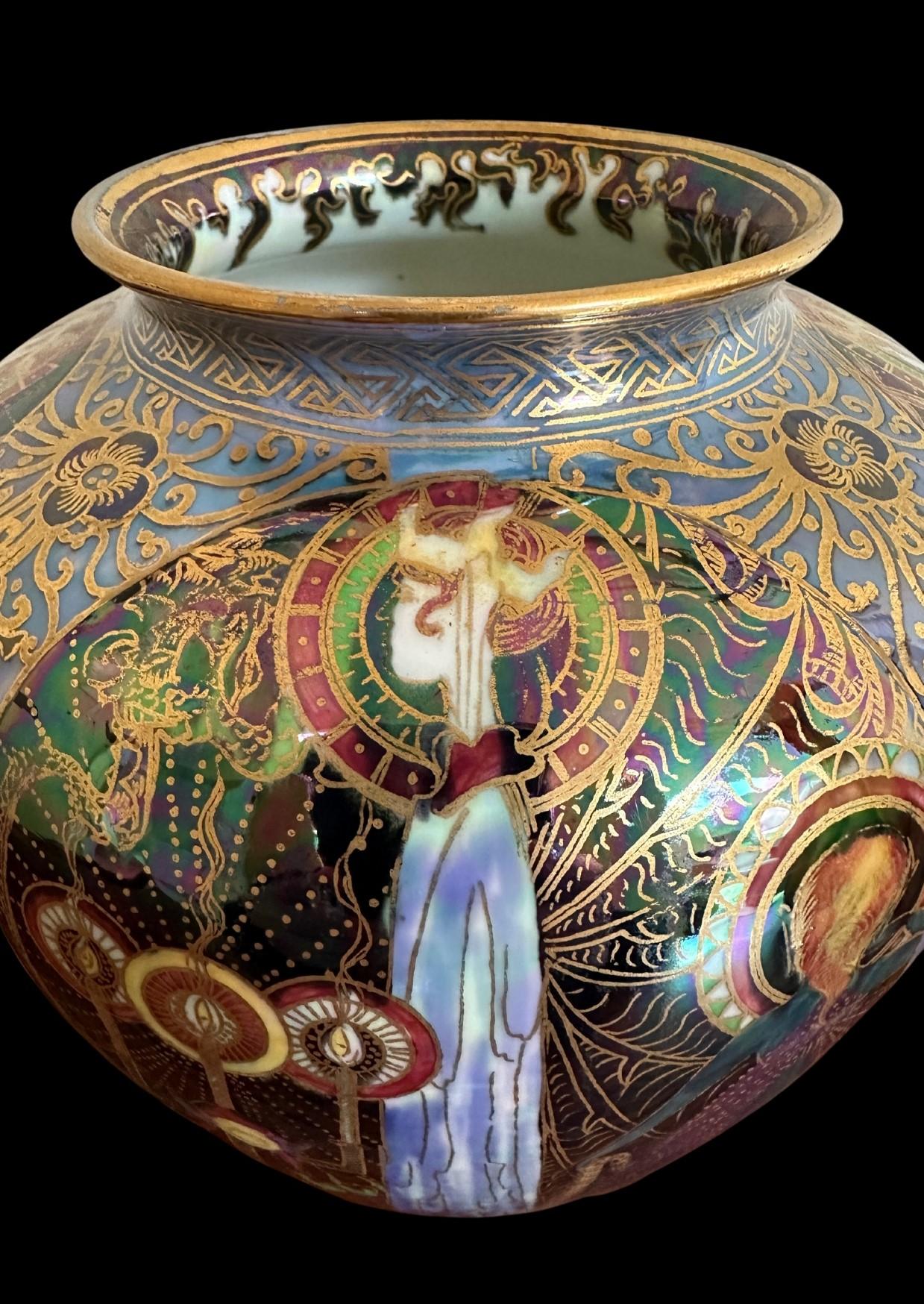 Porcelaine Vase Wedgwood Fairyland lustré en vente