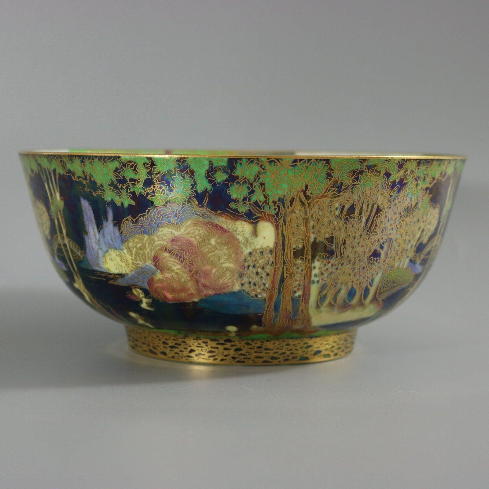 Early 20th Century Wedgwood Fairyland lustre Woodland Bridge Imperial Bowl For Sale