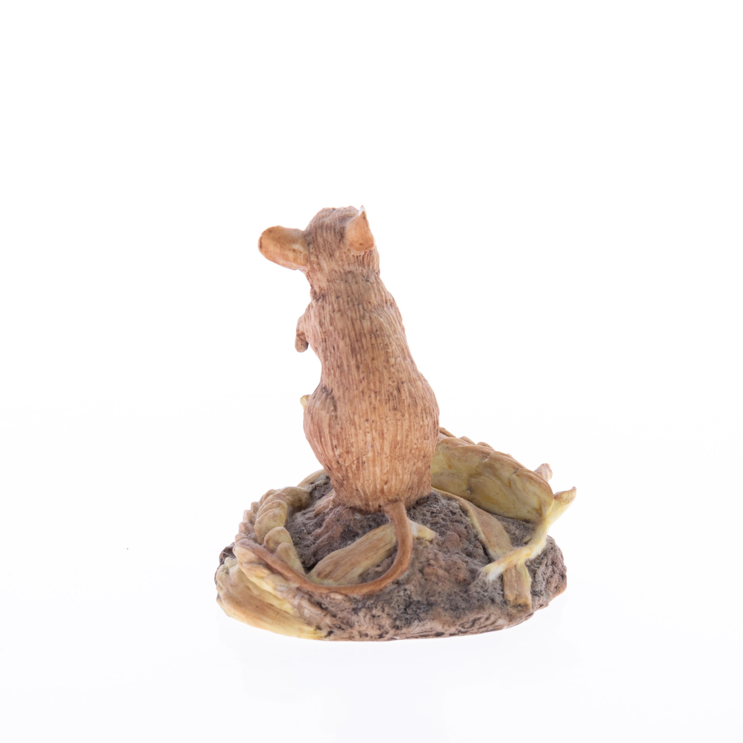 Wedgwood Fine Porcelain Mouse Animalier Figure Sculpture In Good Condition For Sale In Nottingham, GB