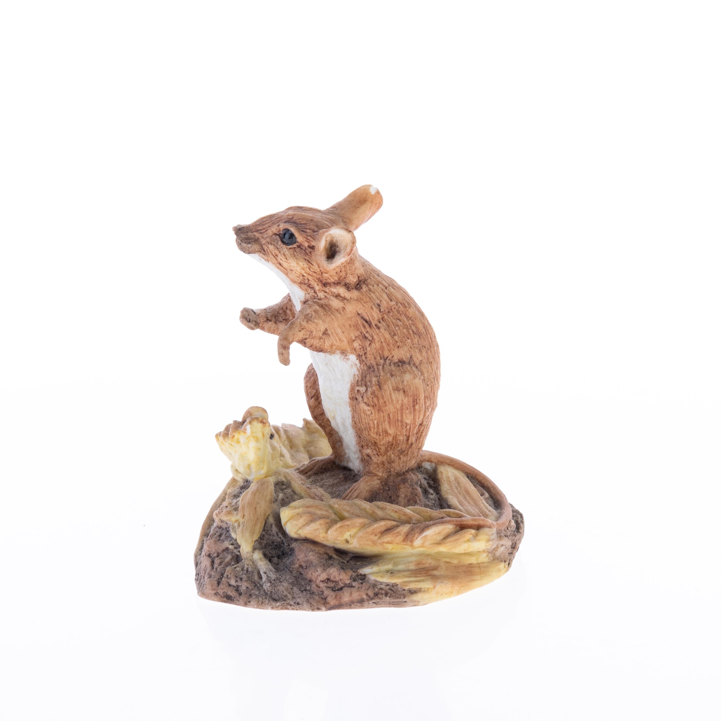 20th Century Wedgwood Fine Porcelain Mouse Animalier Figure Sculpture For Sale