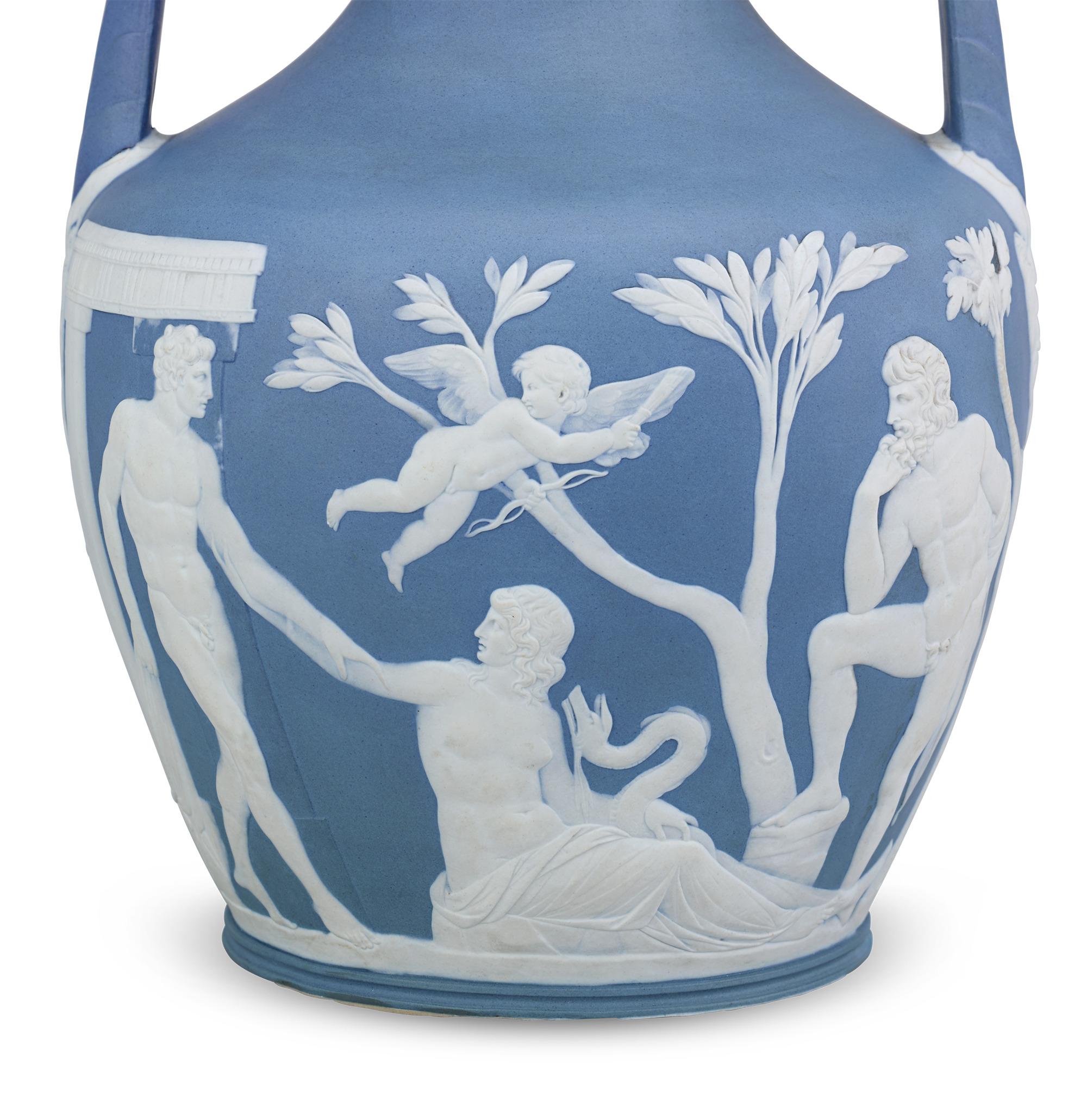 Wedgwood First Edition Portland Vase In Excellent Condition For Sale In New Orleans, LA