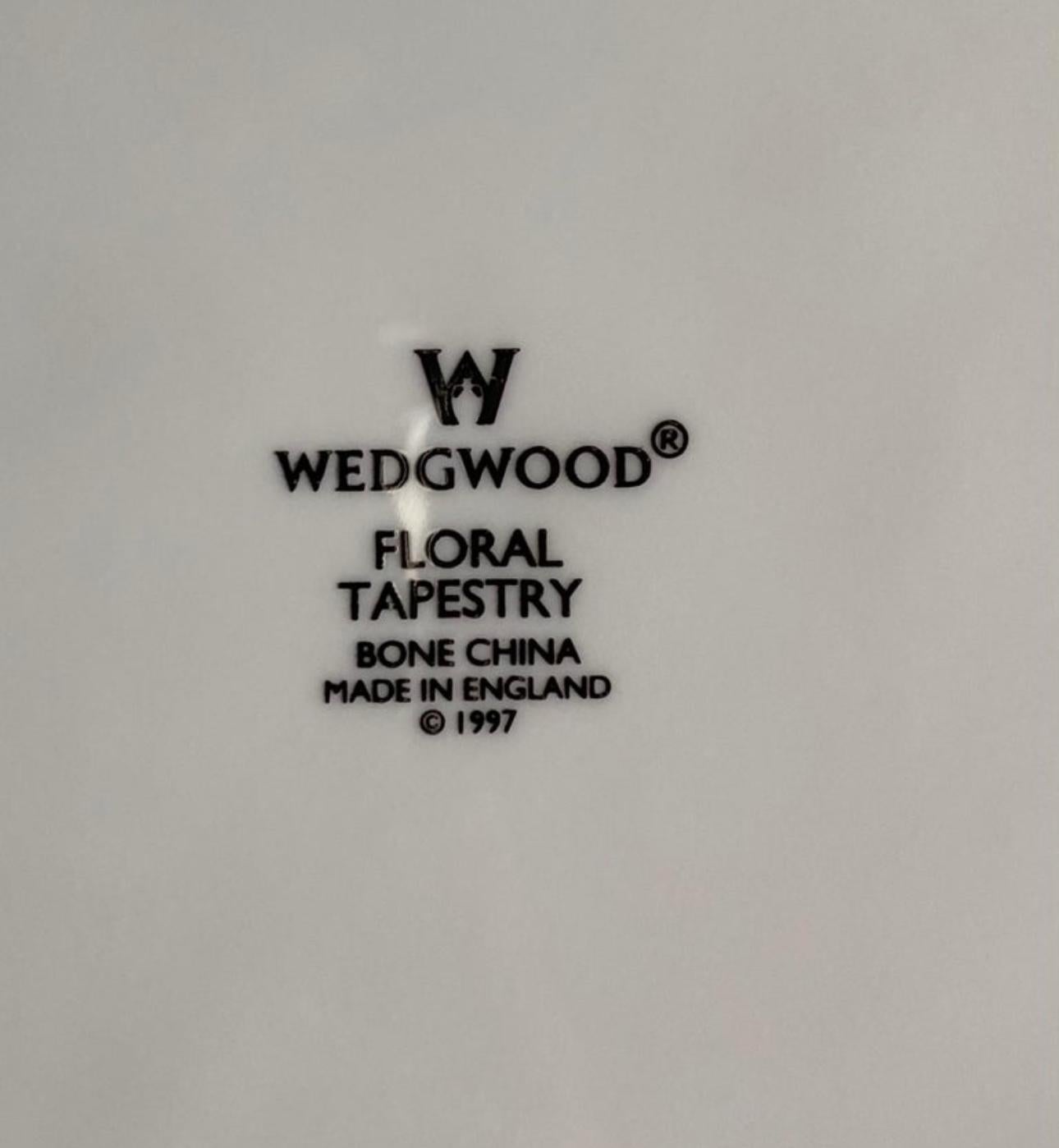 Wedgwood Floral Tapestry Dinner Plate Set, 6 Pieces In Good Condition For Sale In New York, NY