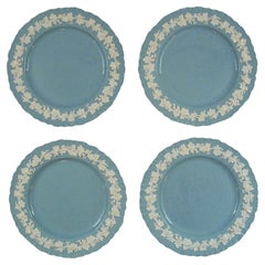 WEDGWOOD - Four Embossed Queen's Ware Plates - United Kingdom - Circa 1950's