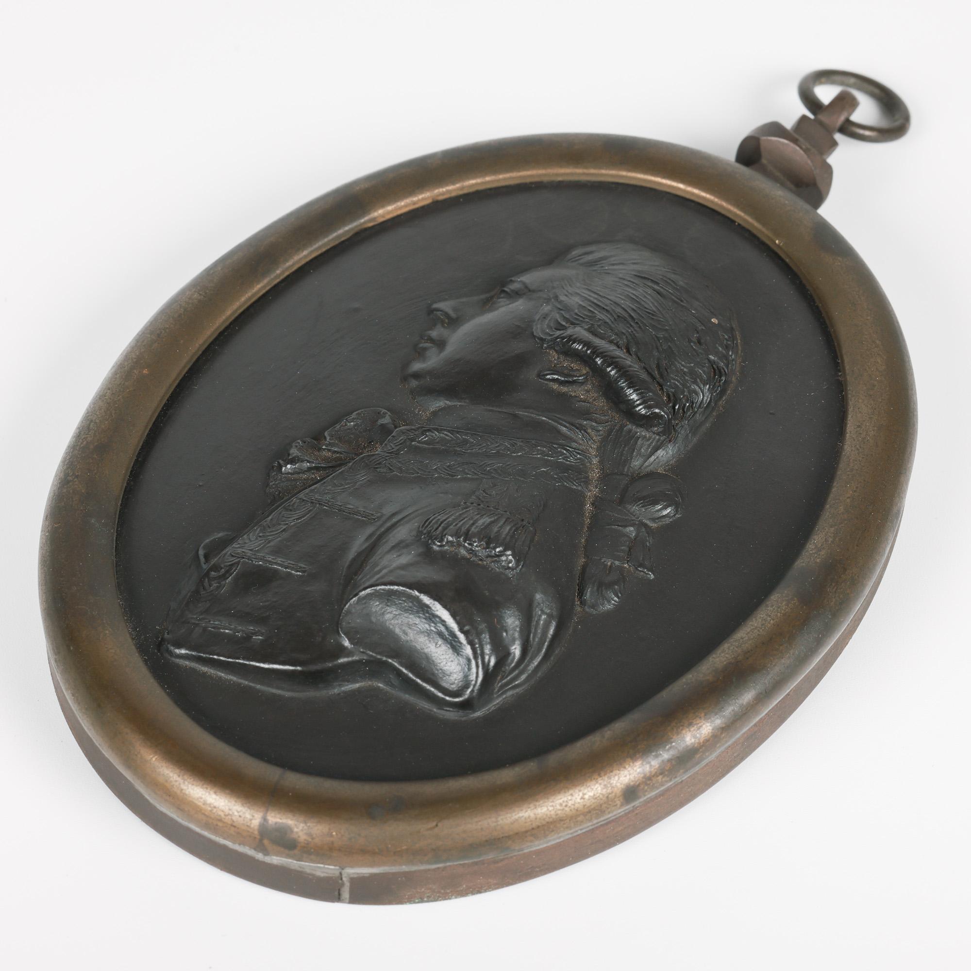 Wedgwood con cornice Principe di Galles e ritratto in basalto nero in vendita 4
