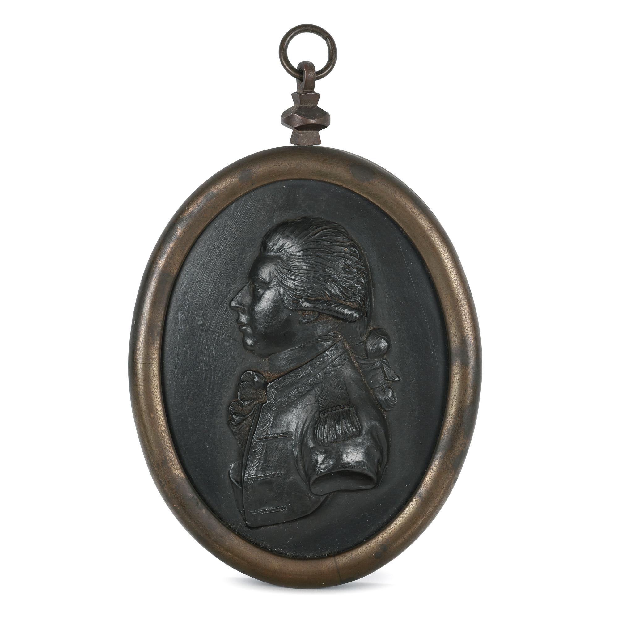 Wedgwood con cornice Principe di Galles e ritratto in basalto nero in vendita 8