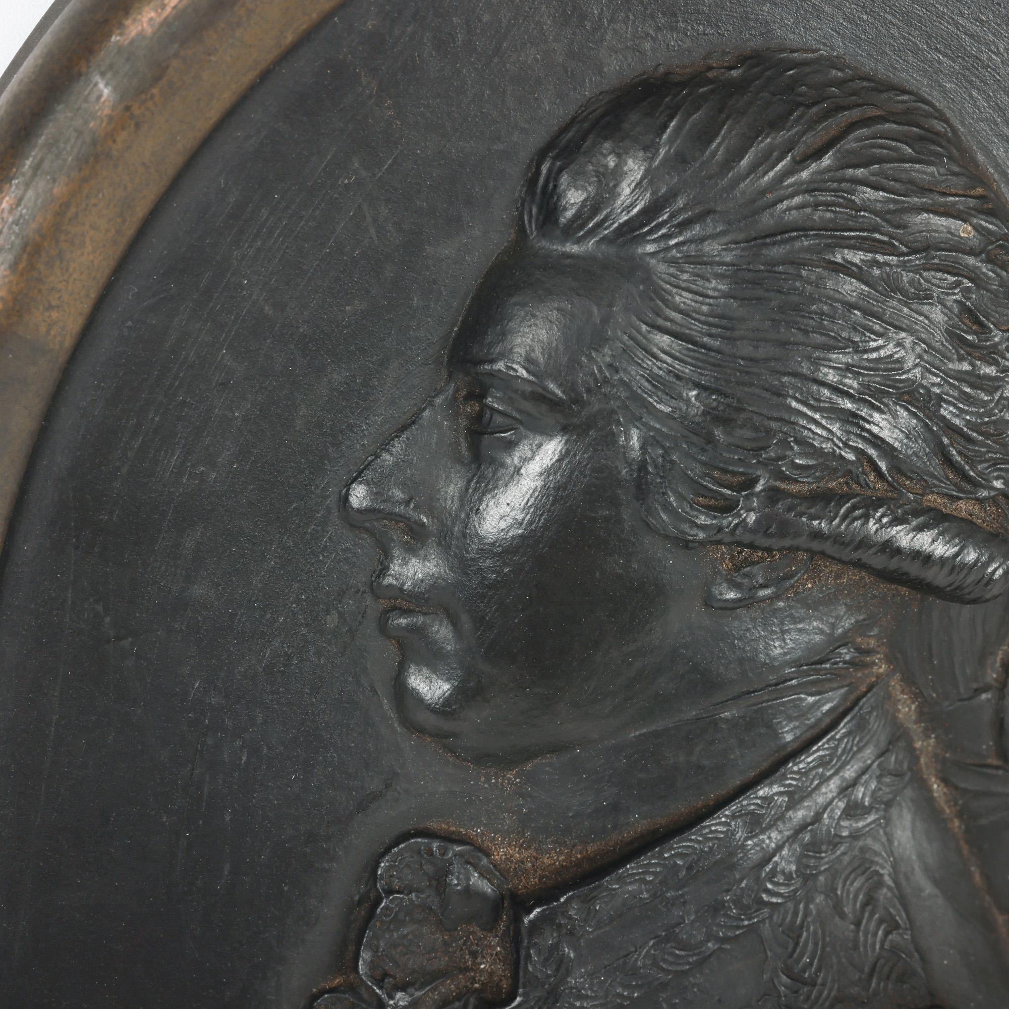 Wedgwood con cornice Principe di Galles e ritratto in basalto nero in vendita 1
