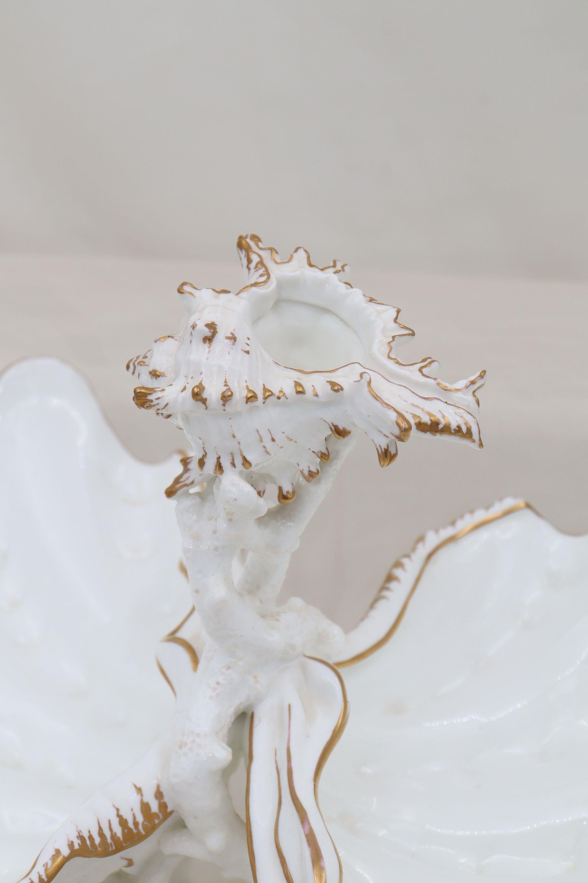 English Wedgwood gilt bone china clam shell centrepiece For Sale