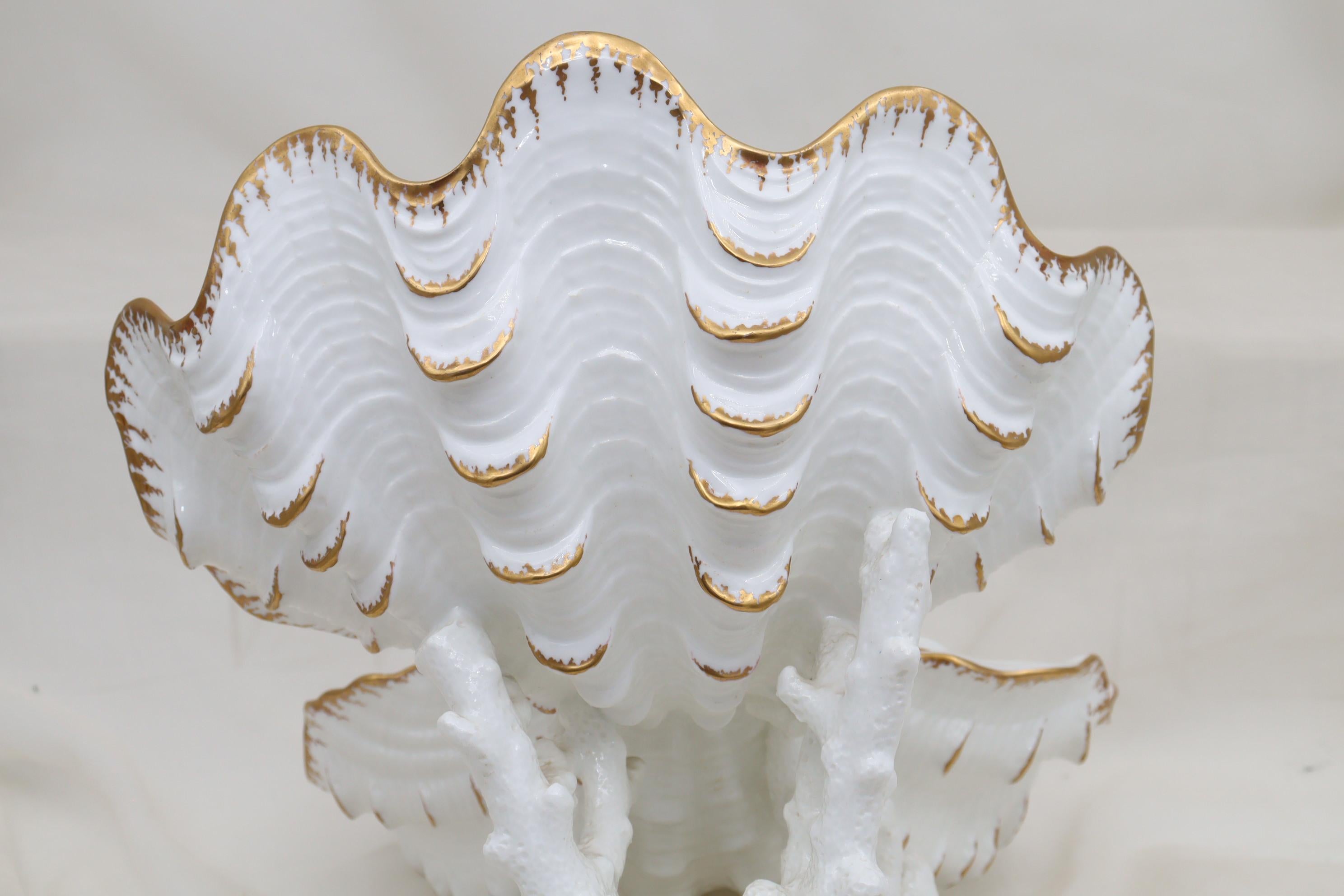 Porcelain Wedgwood gilt bone china clam shell centrepiece For Sale