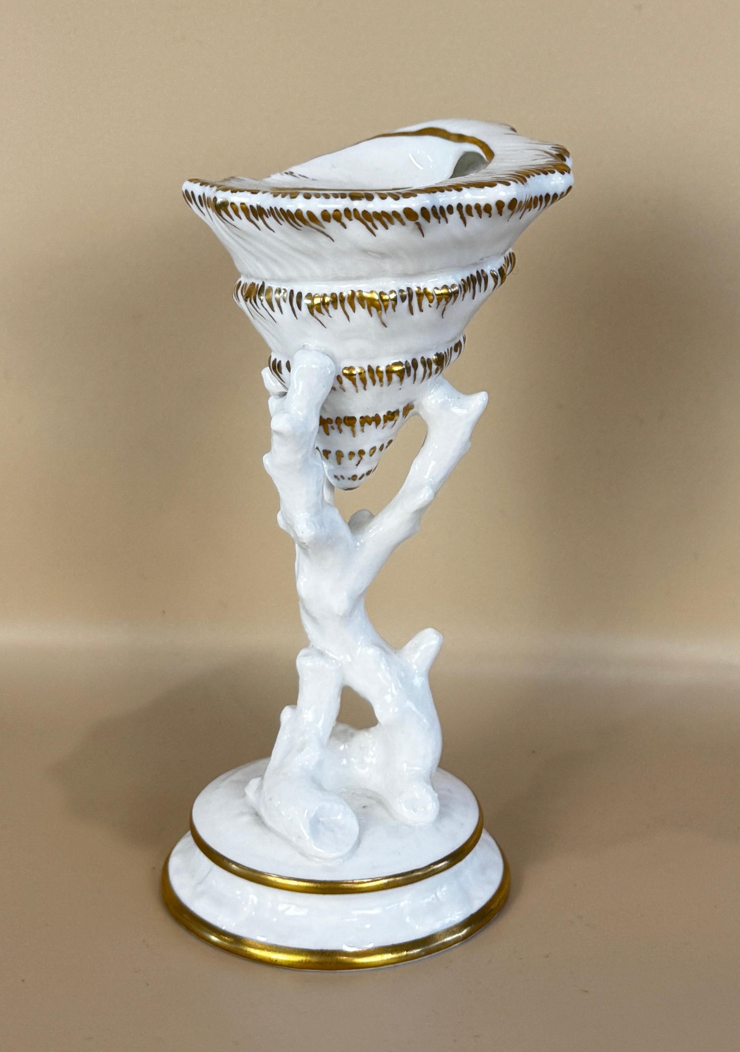 Wedgwood Vergoldetes Porzellan Muschel & Koralle Dekorative Schale oder Tischskulptur (19. Jahrhundert) im Angebot